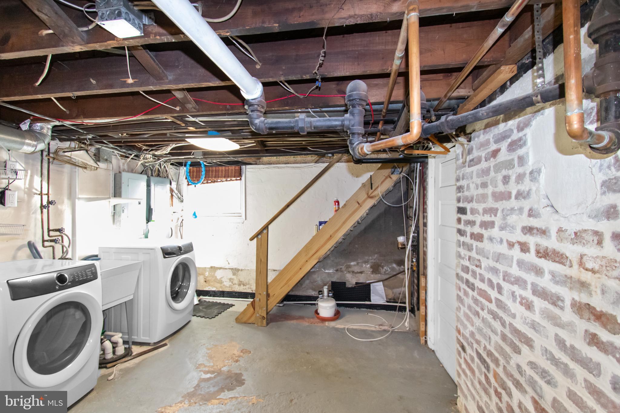 COLESVILLE OUTSIDE - Residential