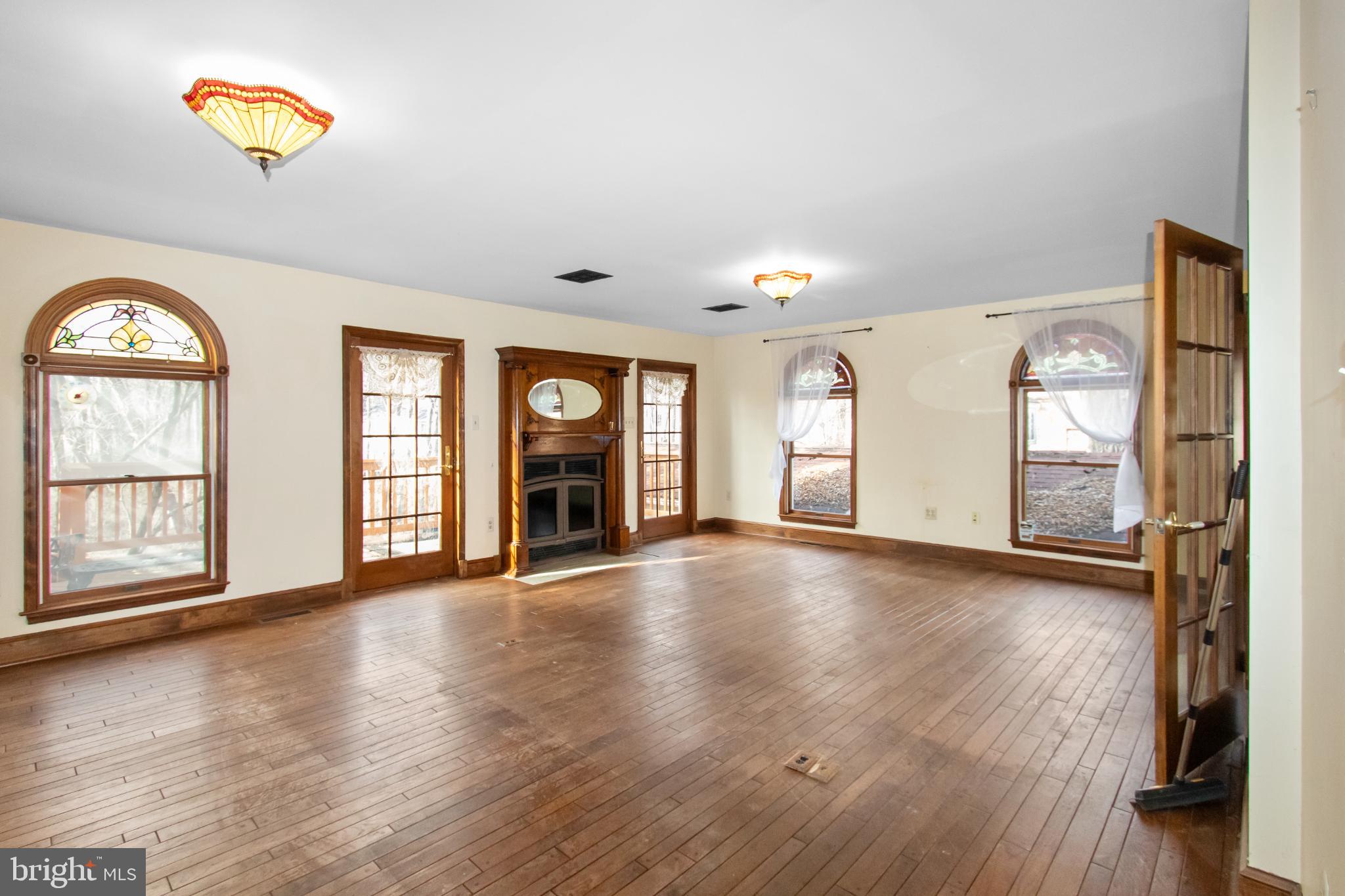 COLESVILLE OUTSIDE - Residential