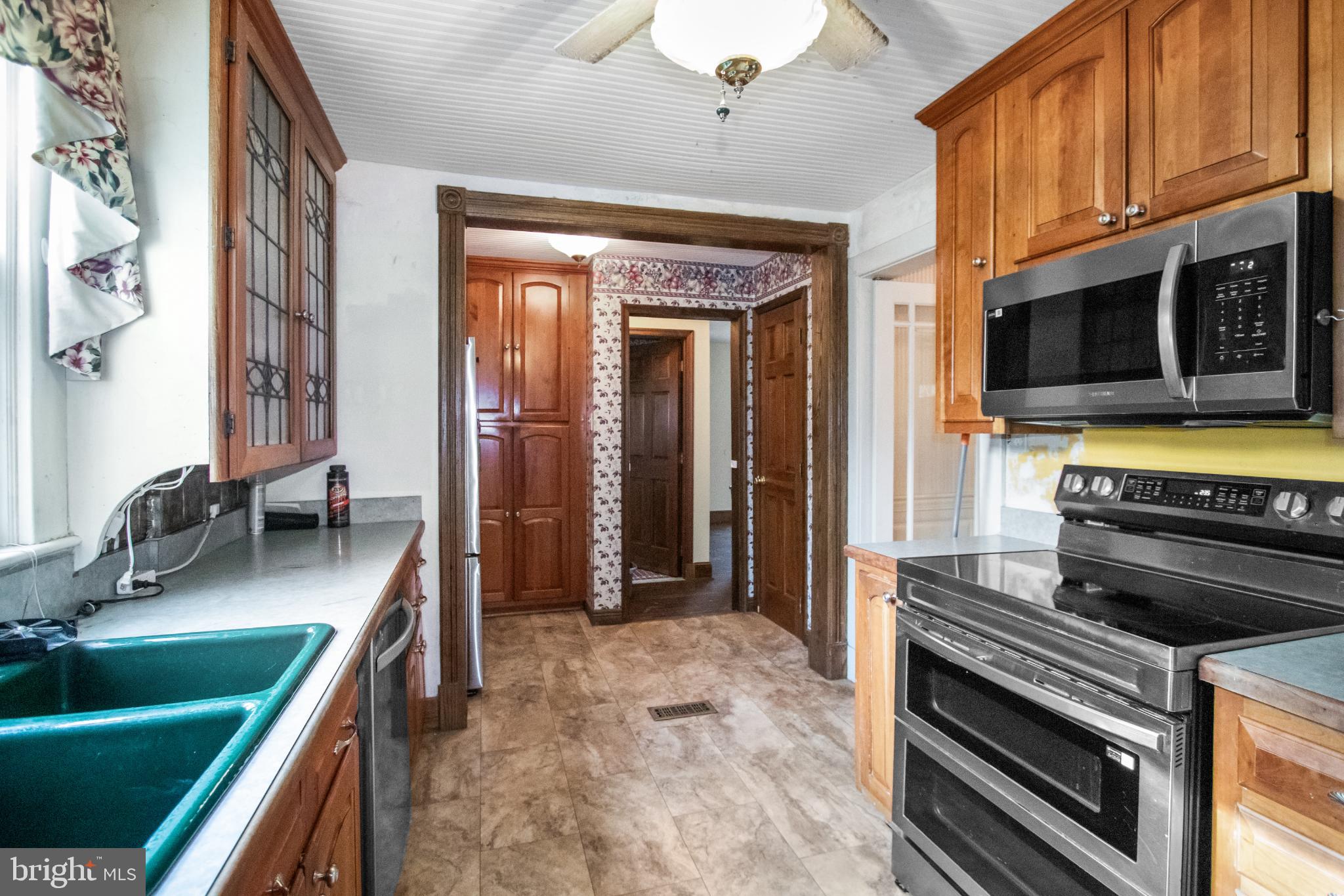 COLESVILLE OUTSIDE - Residential