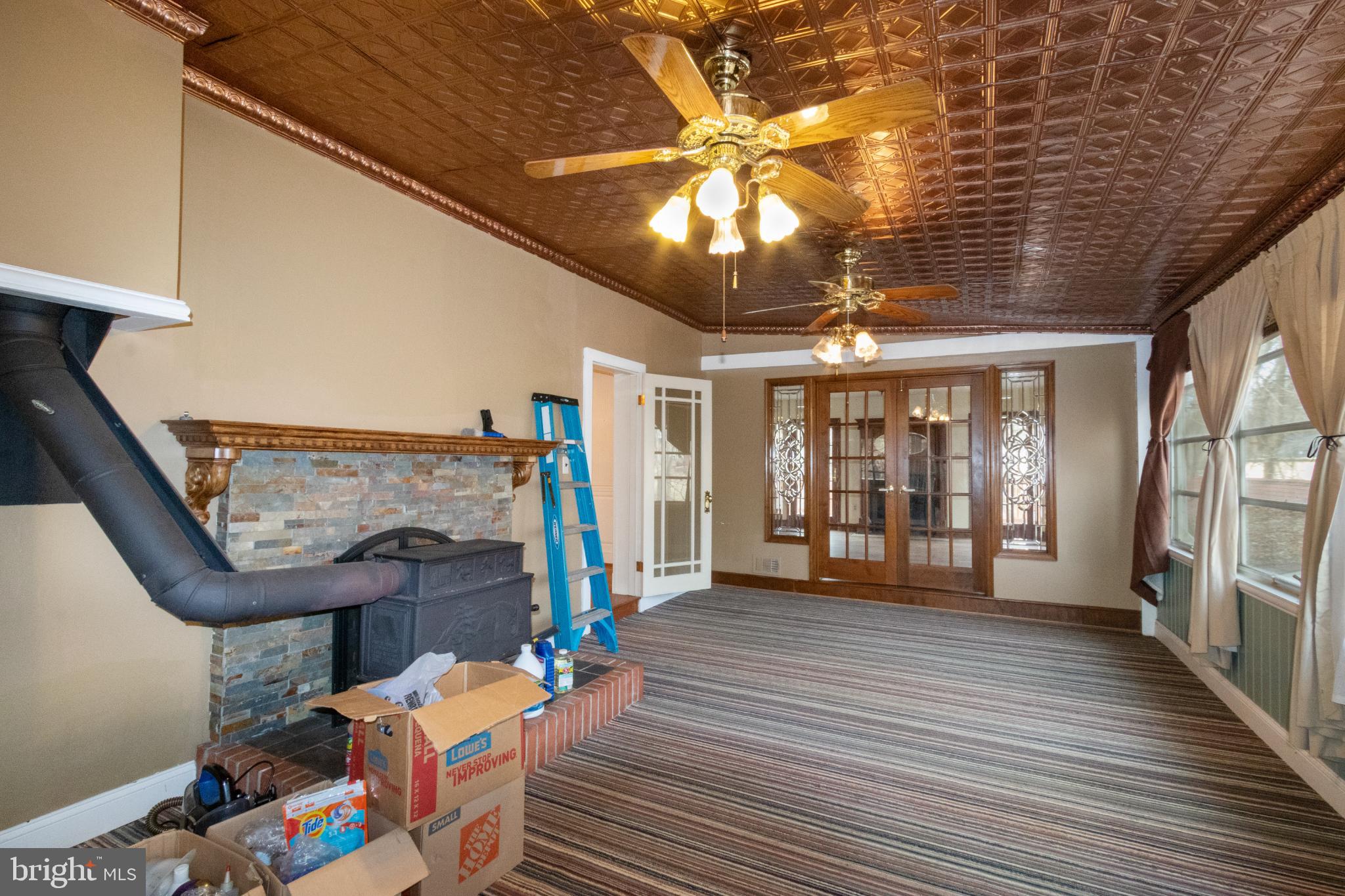 COLESVILLE OUTSIDE - Residential