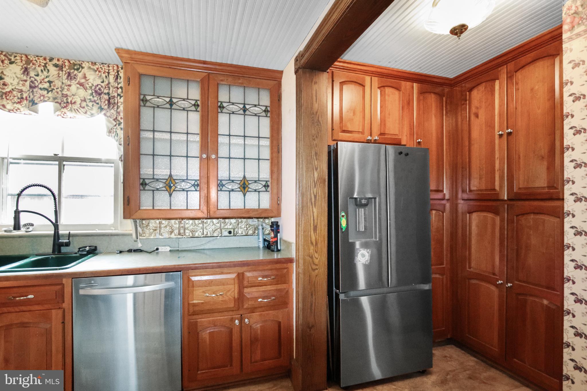 COLESVILLE OUTSIDE - Residential