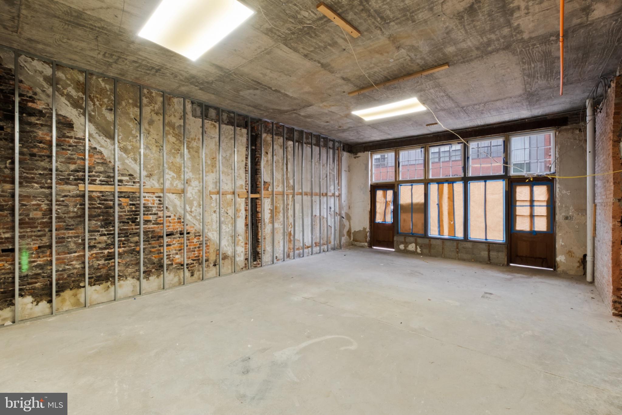 113 ARCH STREET RETAIL