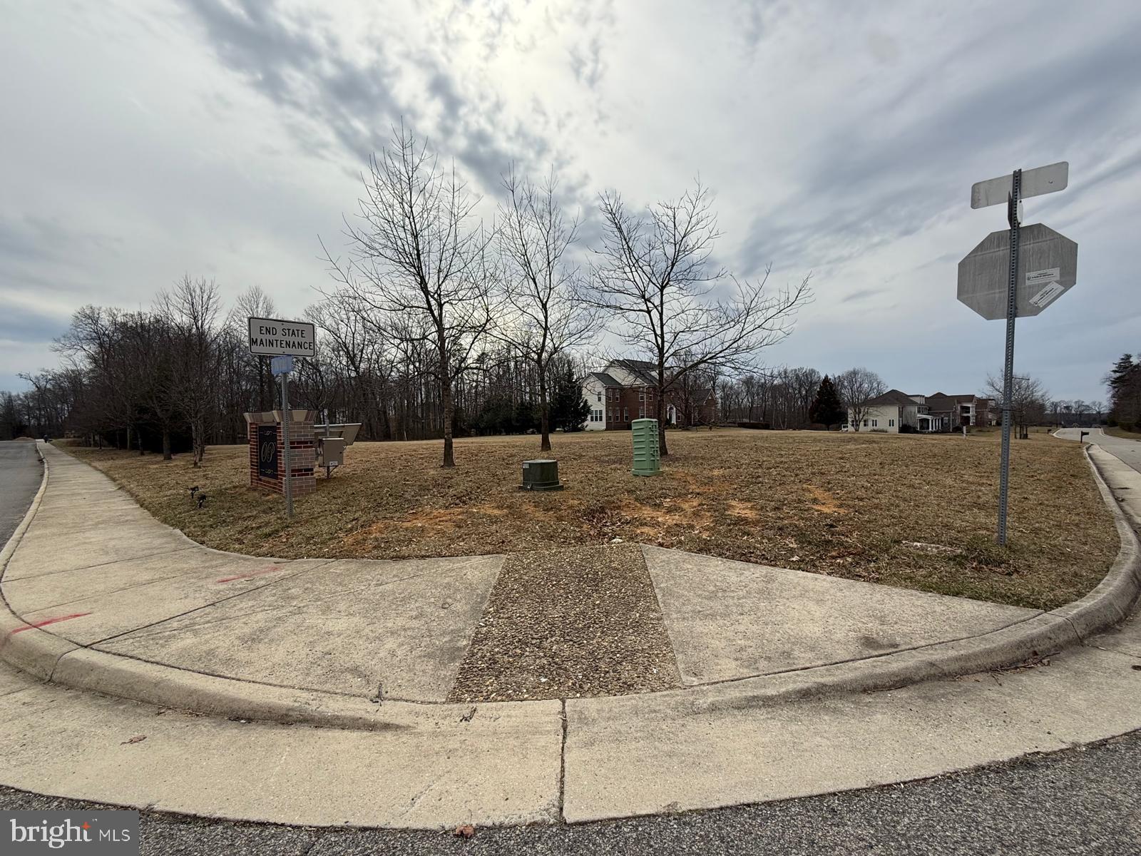 OCCOQUAN PARK - Land