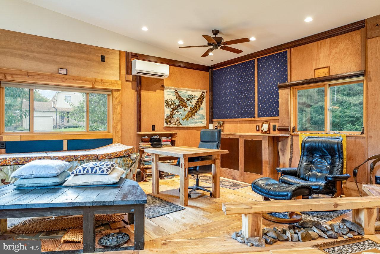 EGYPT BEND ESTATES - Residential