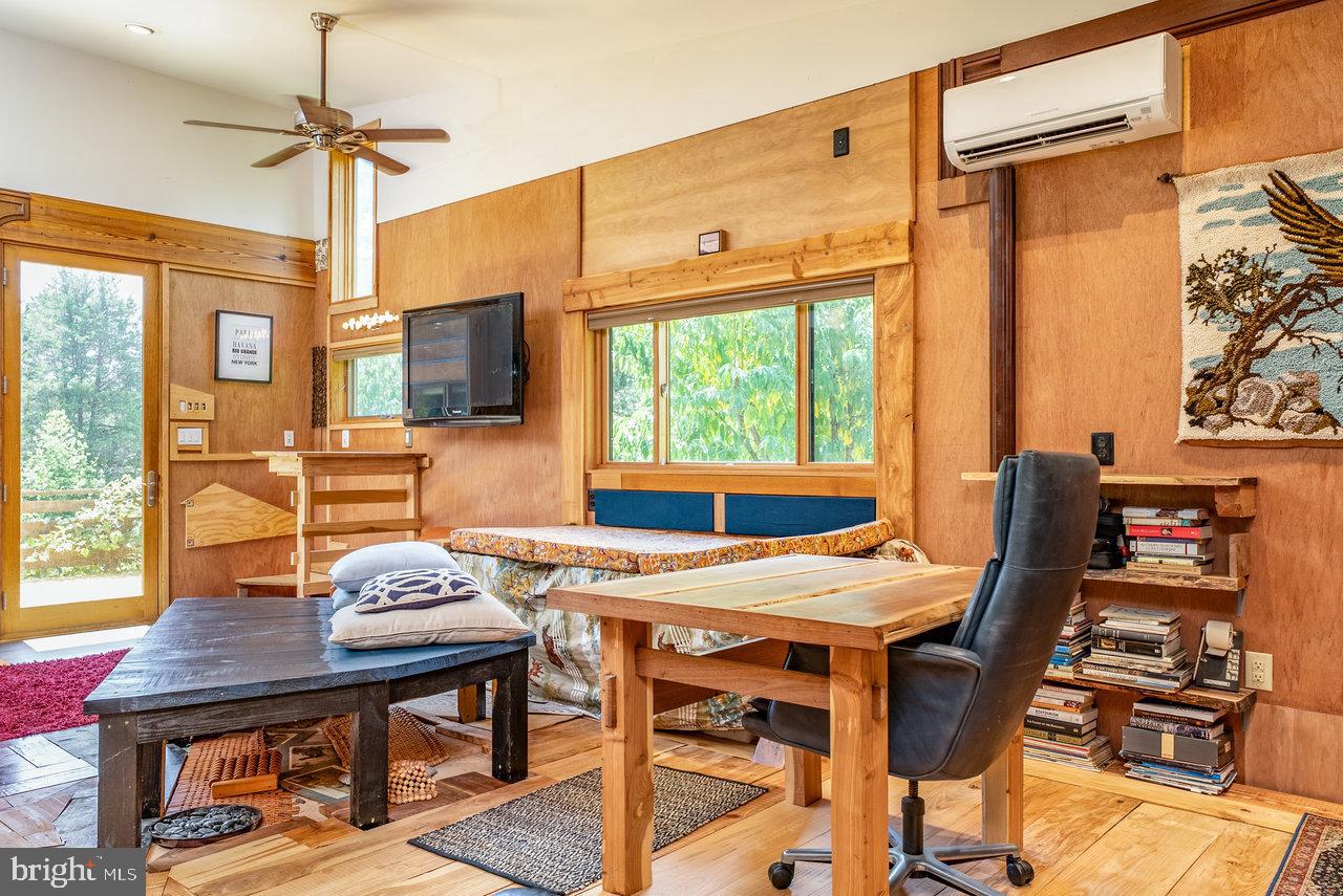 EGYPT BEND ESTATES - Residential