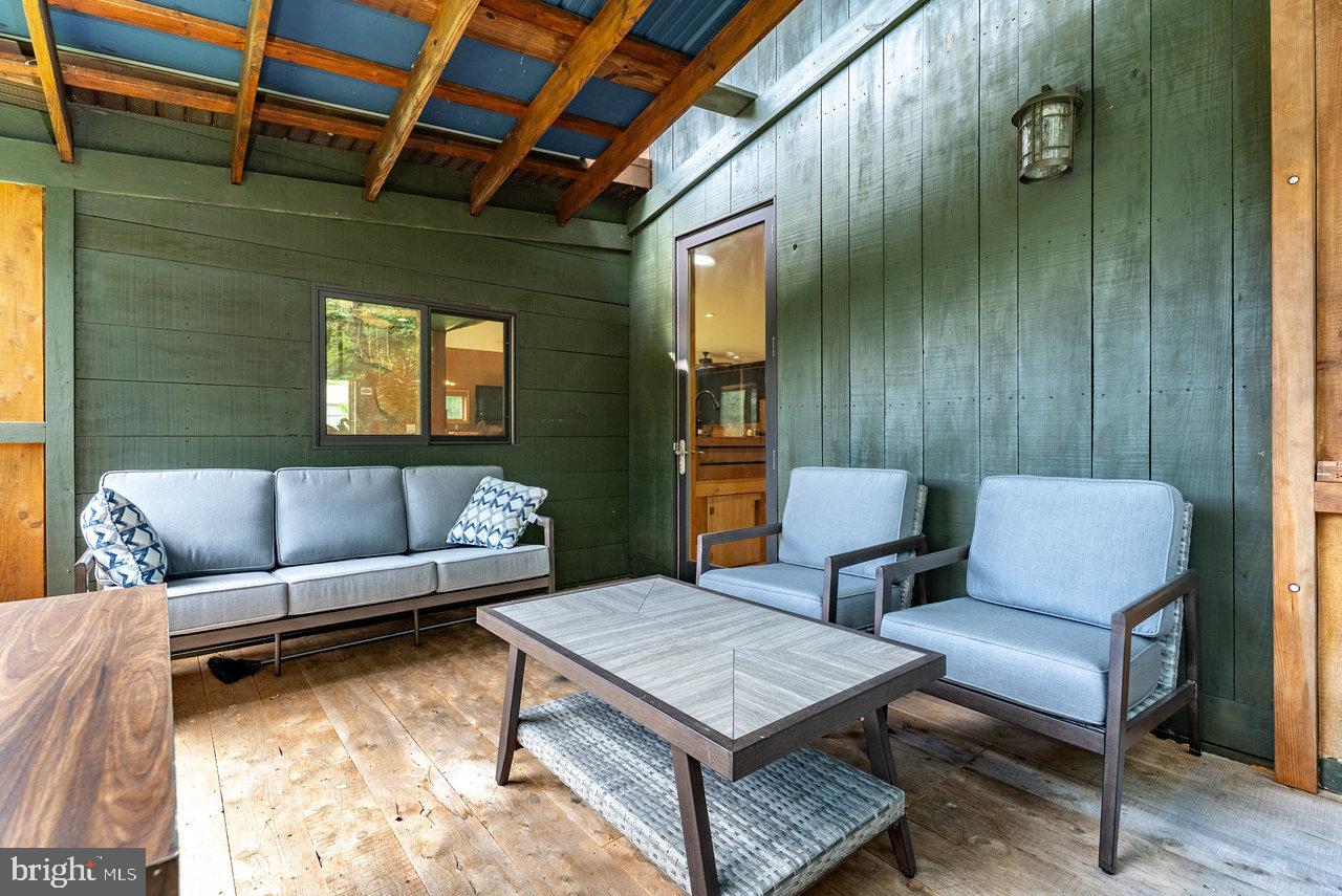 EGYPT BEND ESTATES - Residential