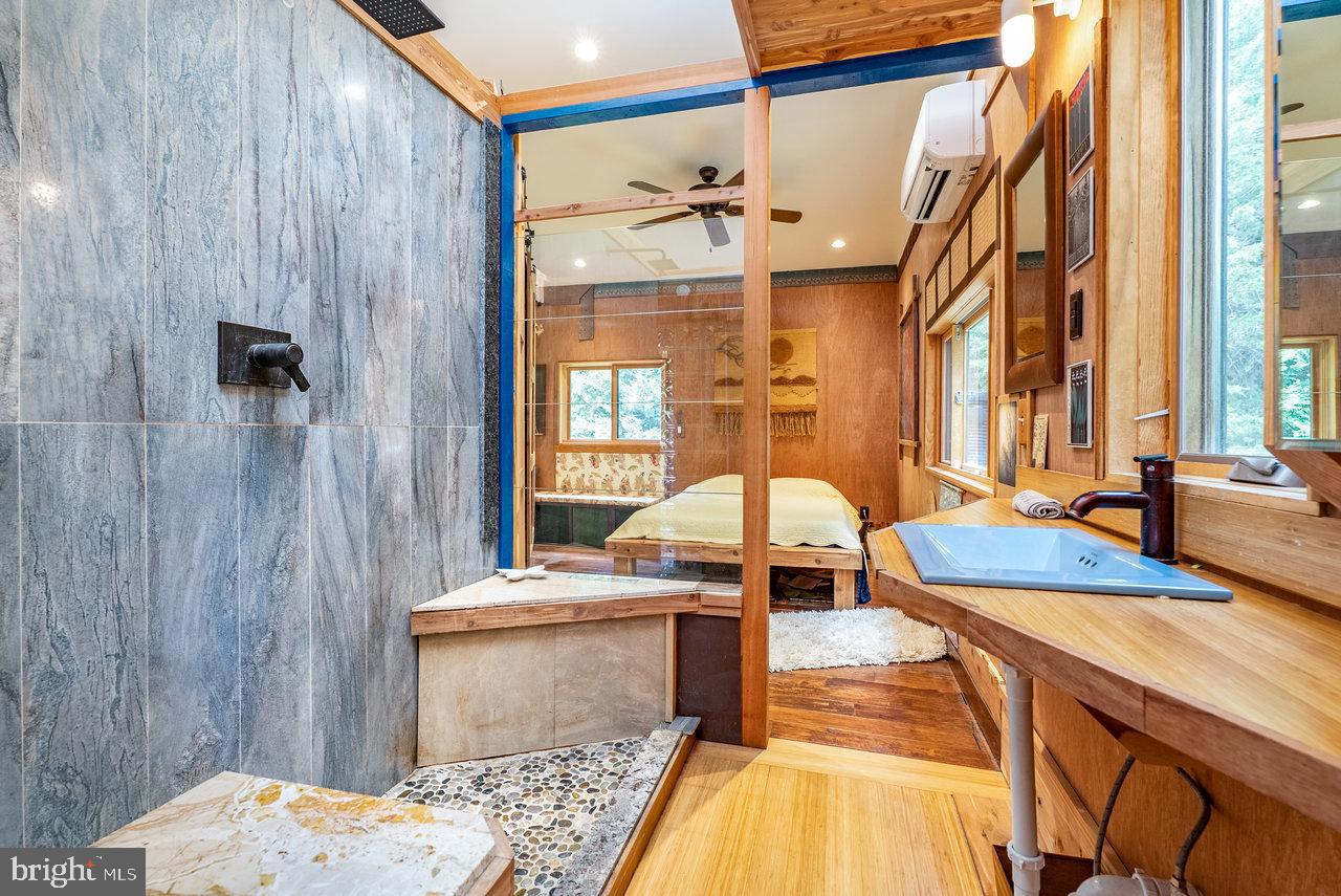 EGYPT BEND ESTATES - Residential