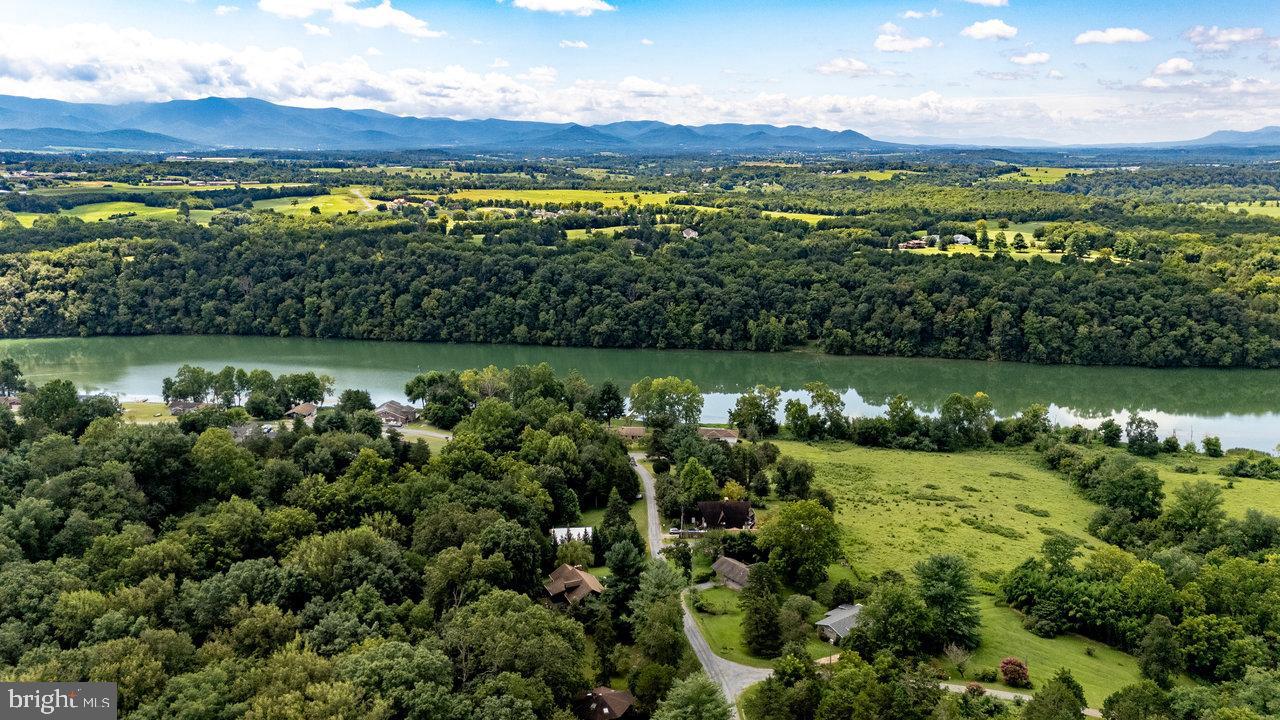 EGYPT BEND ESTATES - Residential