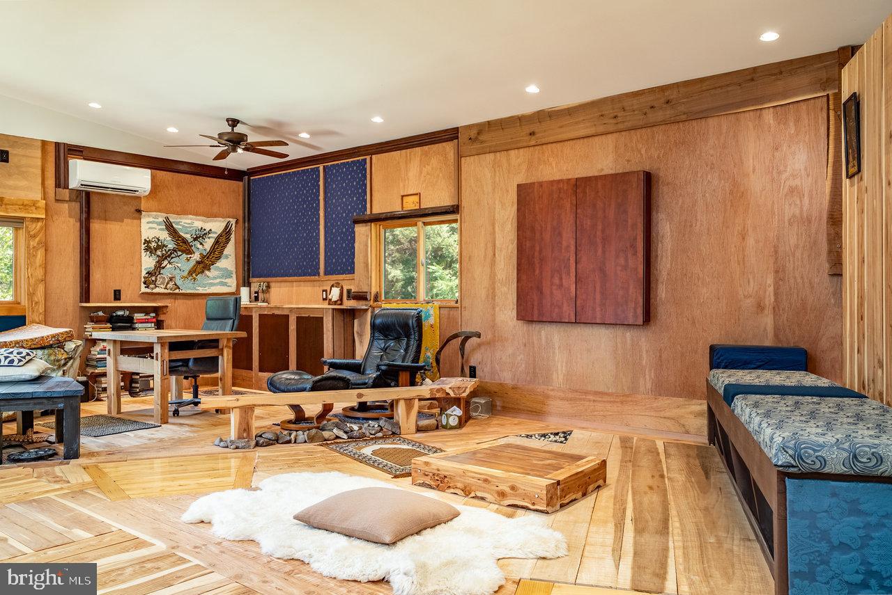 EGYPT BEND ESTATES - Residential