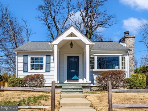 Photo of 2731 Jennings Road, KENSINGTON, MD 20895 (MLS # MDMC2168076)