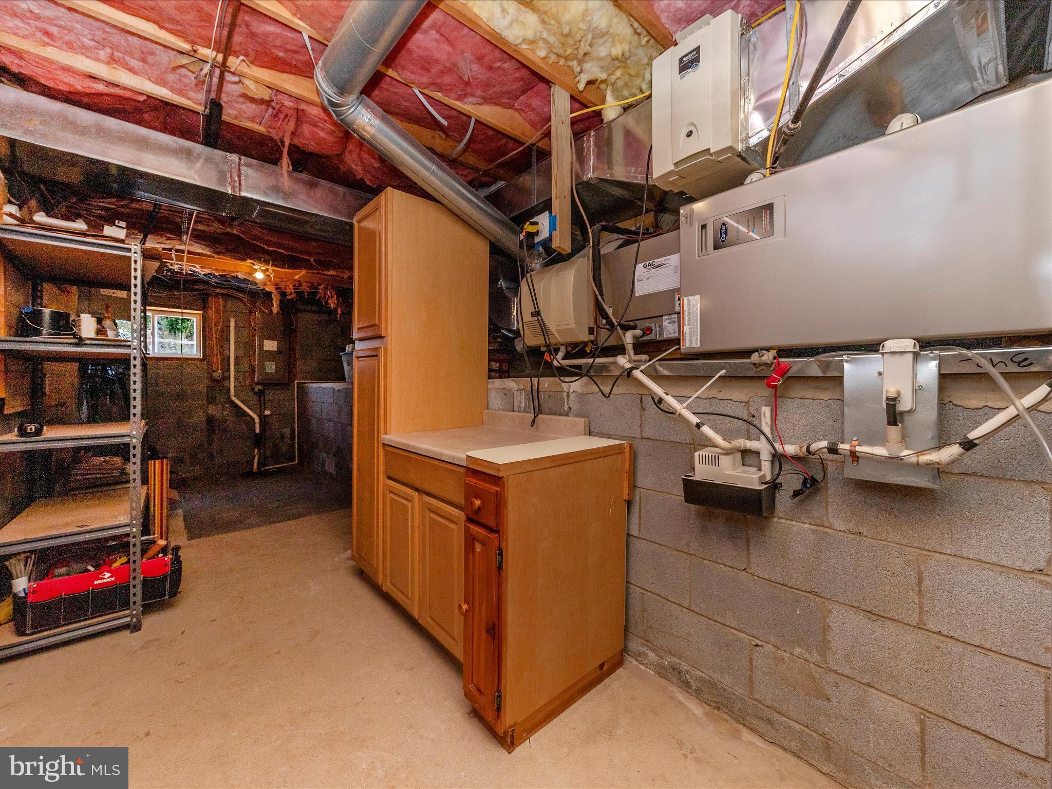 OAKLAND TERRACE - Residential