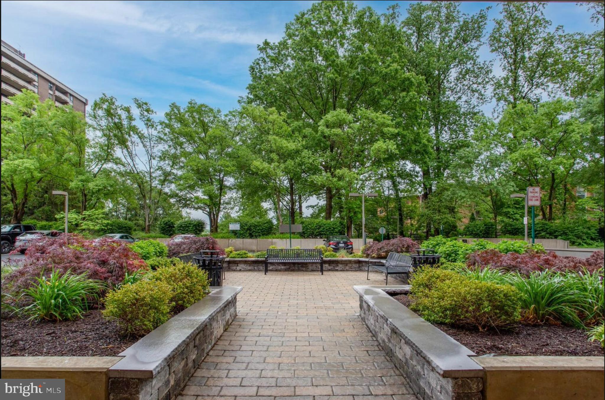 ENCORE OF MCLEAN - Residential Lease