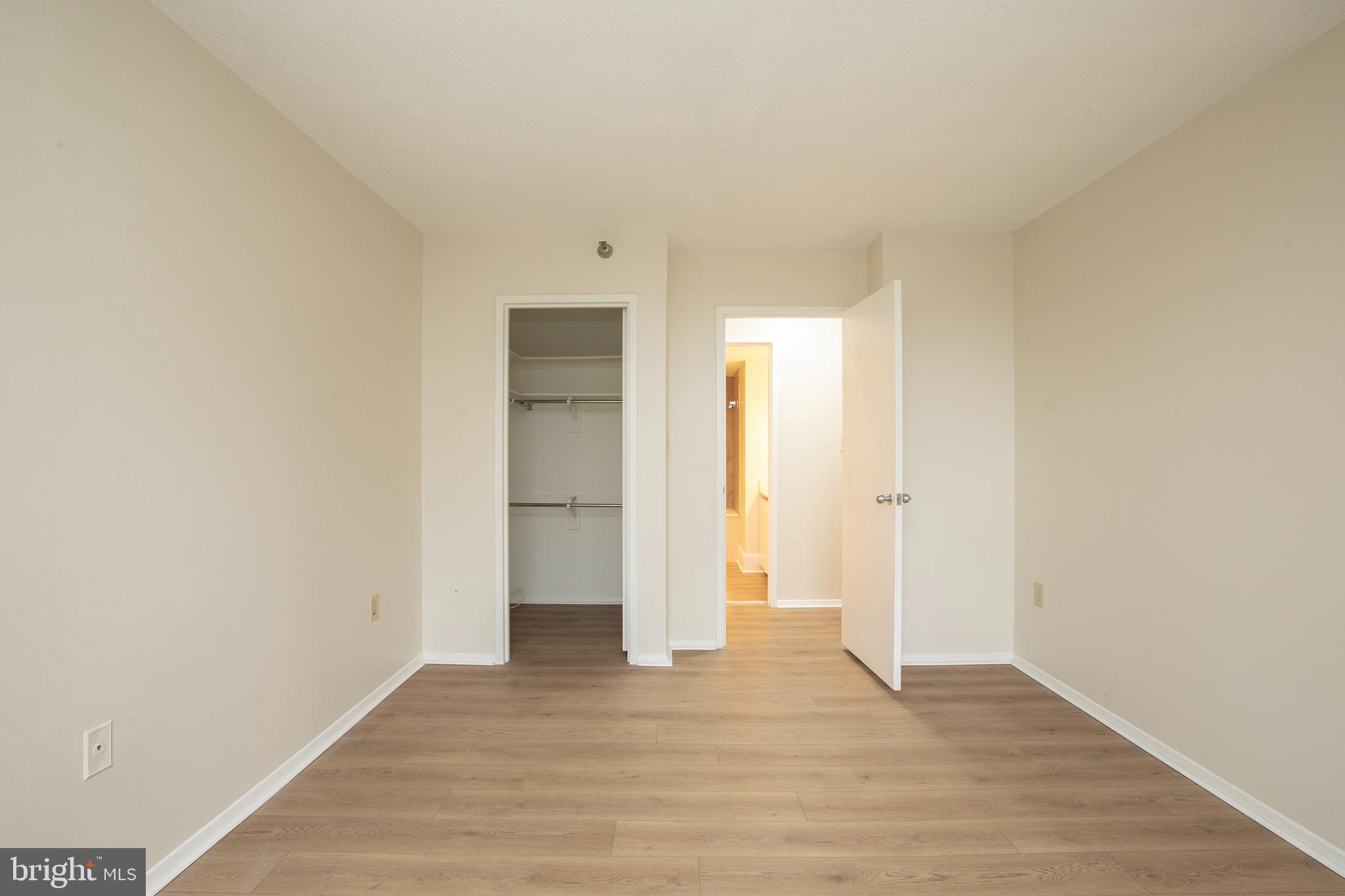 ENCORE OF MCLEAN - Residential Lease