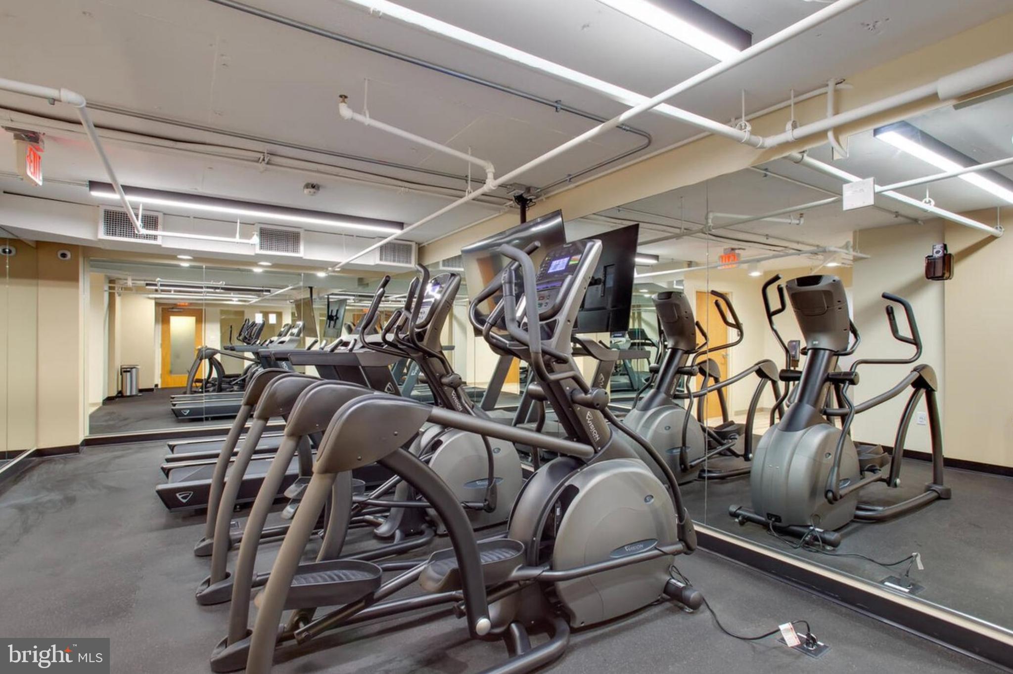 ENCORE OF MCLEAN - Residential Lease