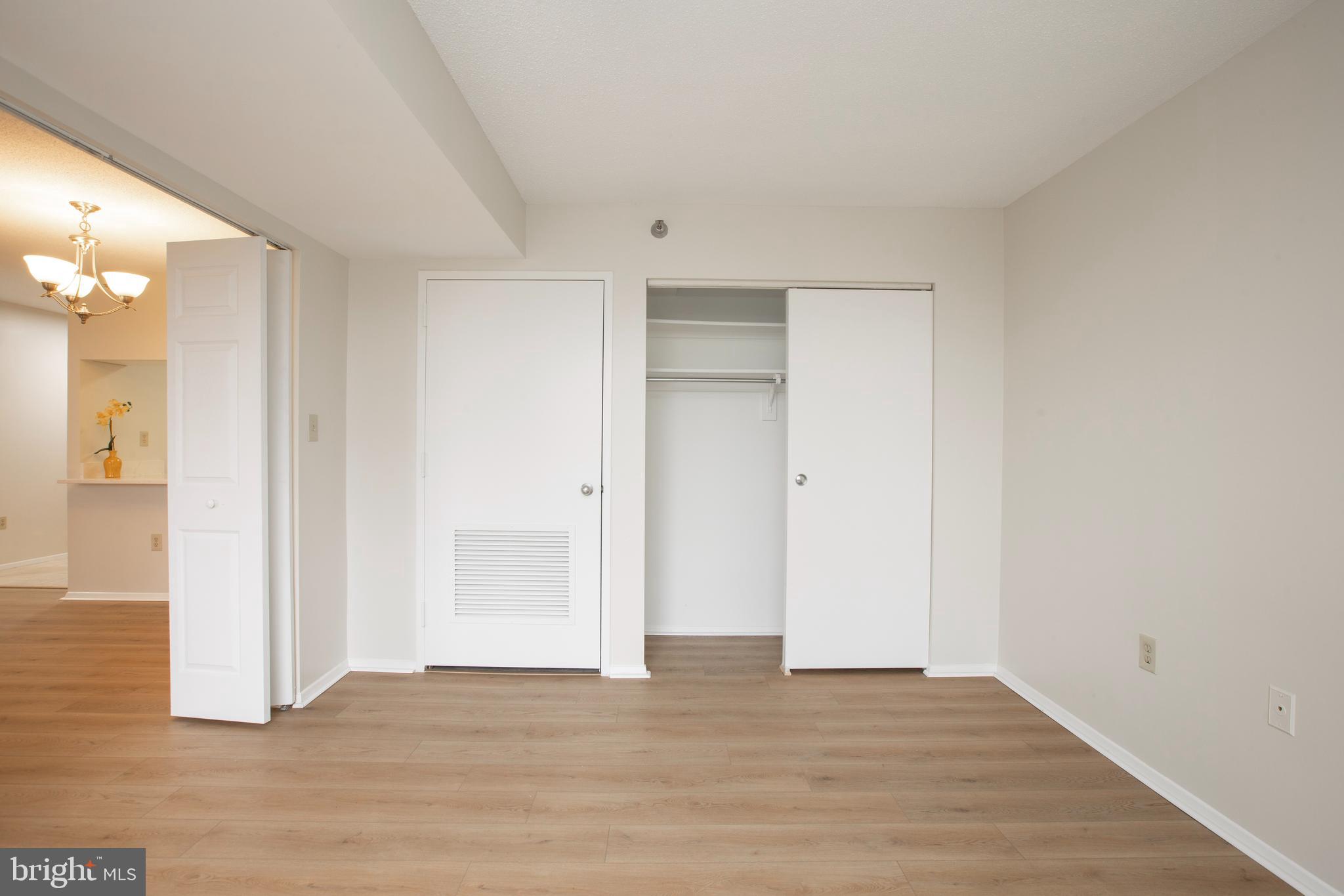 ENCORE OF MCLEAN - Residential Lease