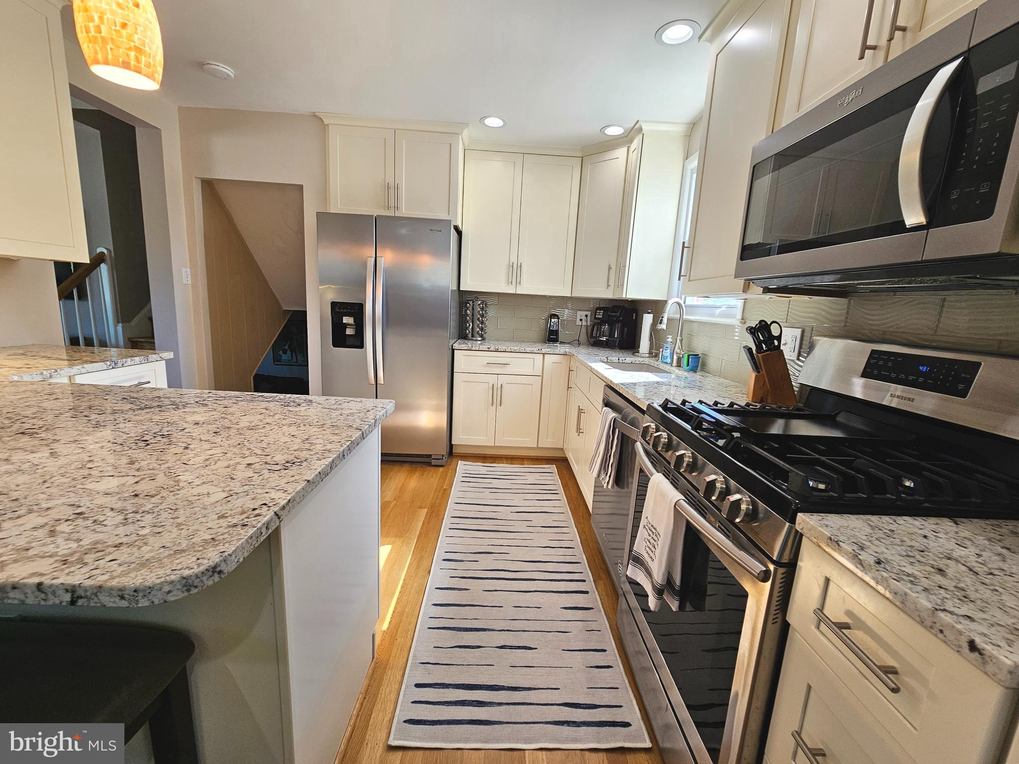 INGLEWOOD - Residential