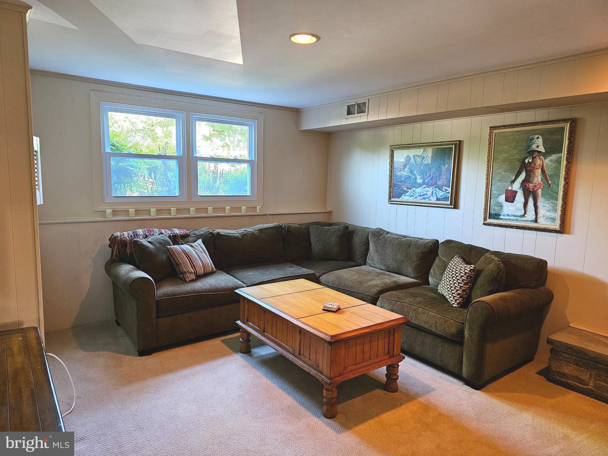 INGLEWOOD - Residential