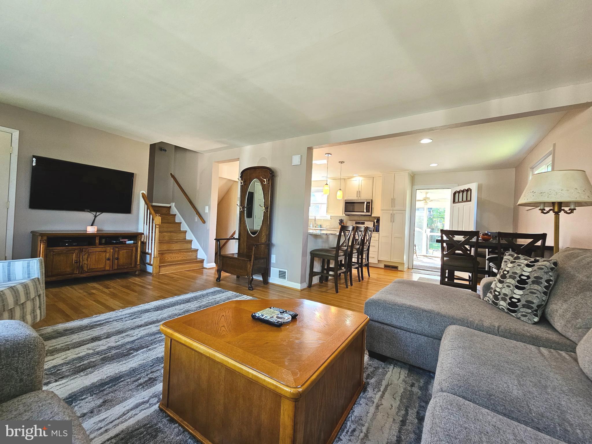 INGLEWOOD - Residential