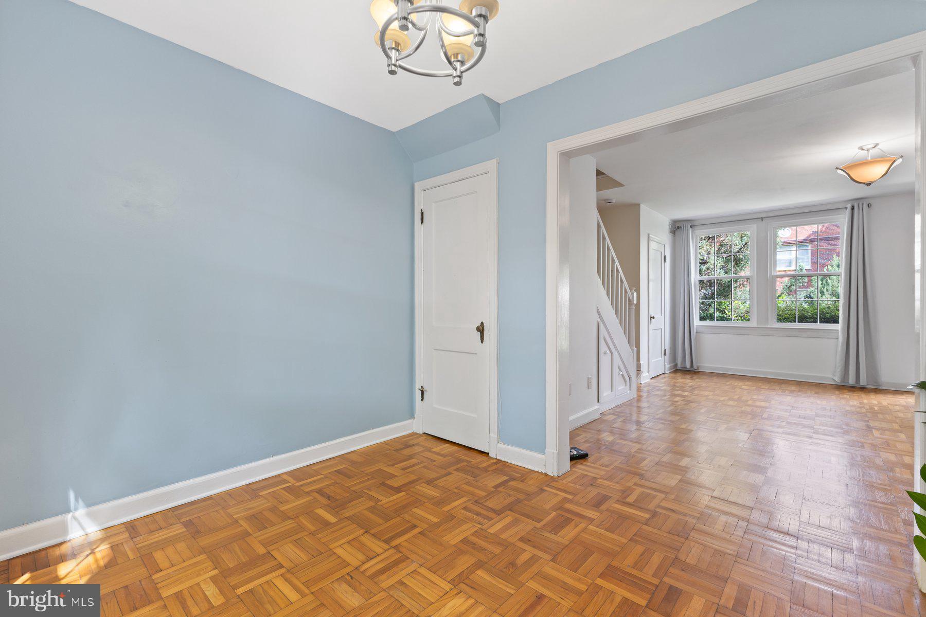 ARLINGTON VILLAGE - Residential Lease