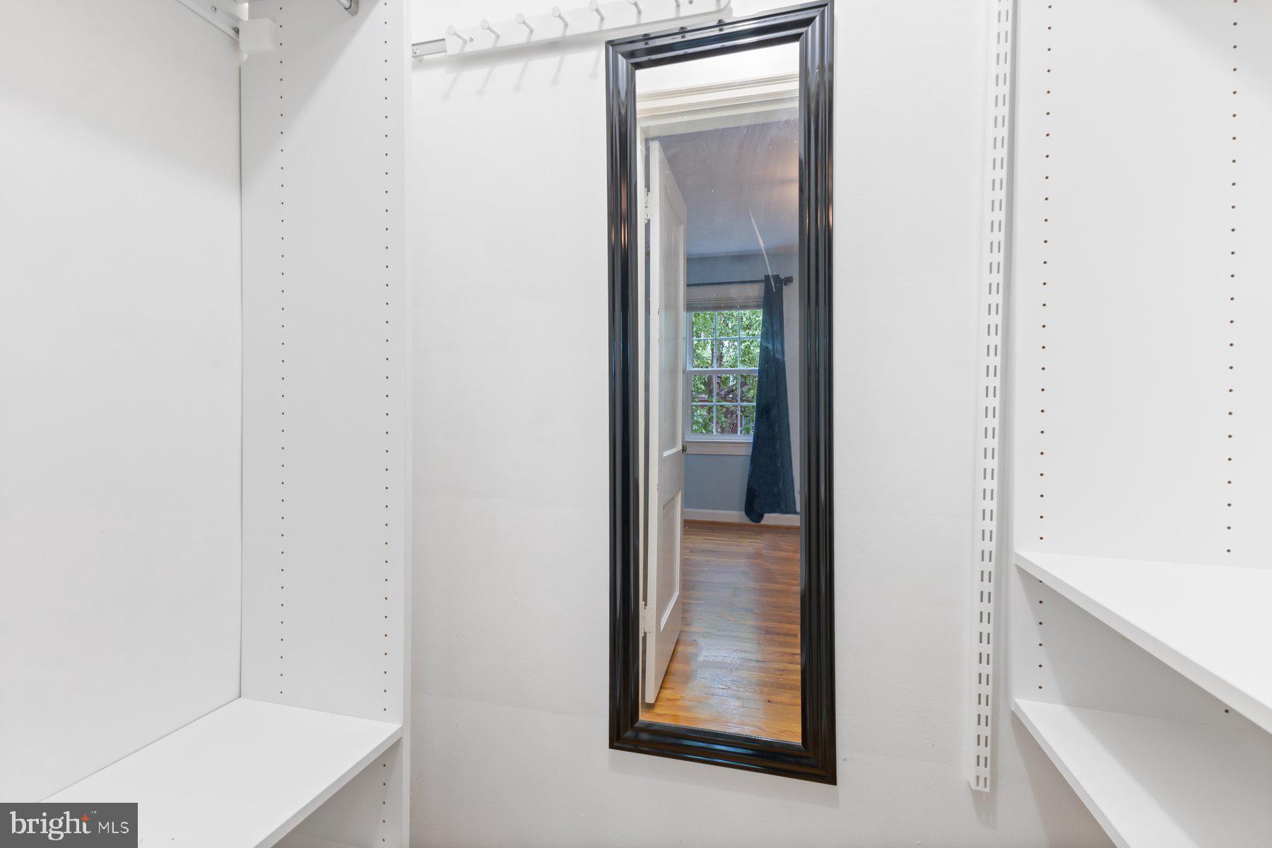 ARLINGTON VILLAGE - Residential Lease