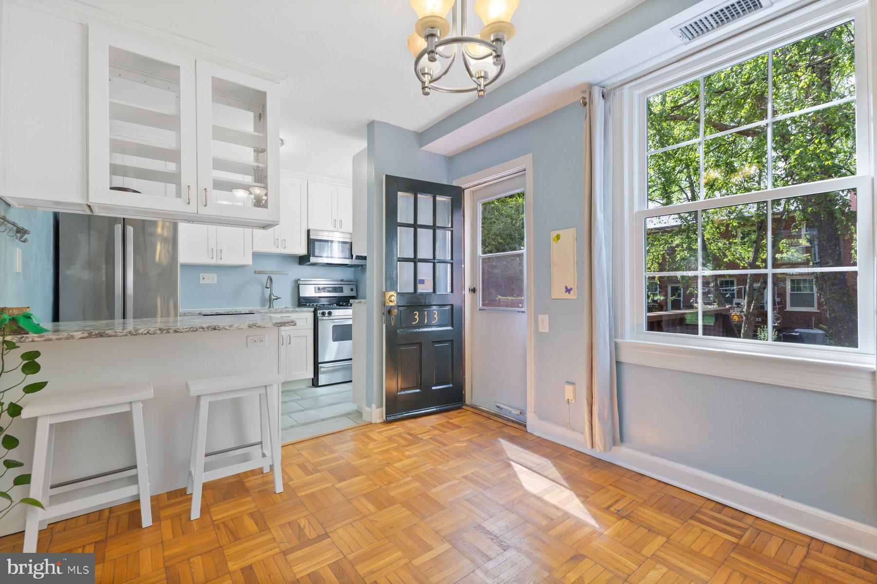 ARLINGTON VILLAGE - Residential Lease