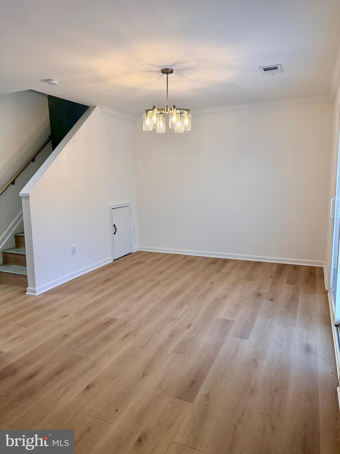 POHICK SQUARE - Residential Lease