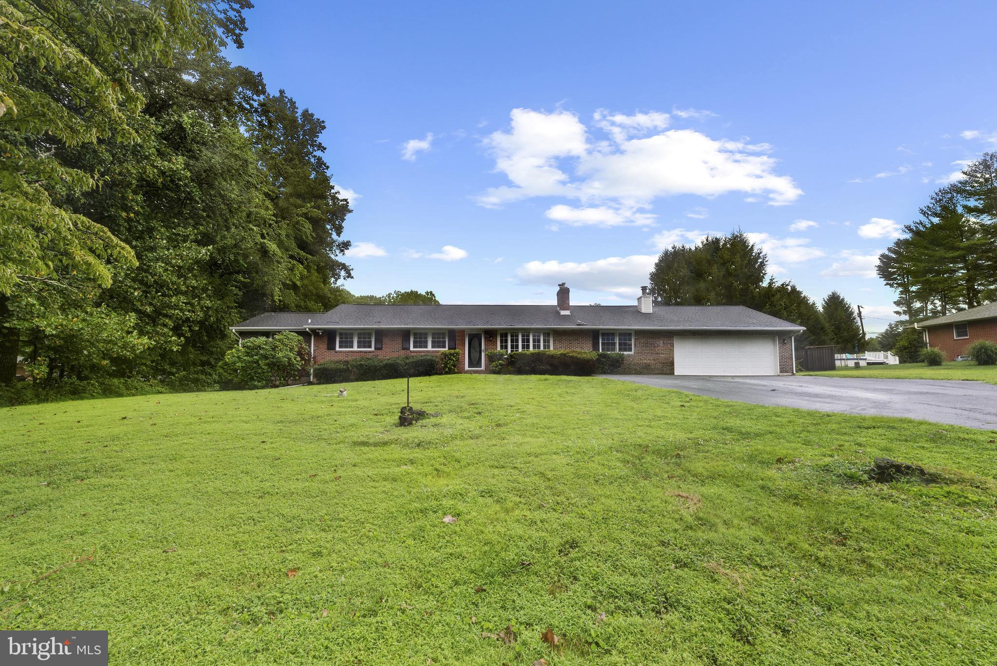 2114 OAKLYN DRIVE