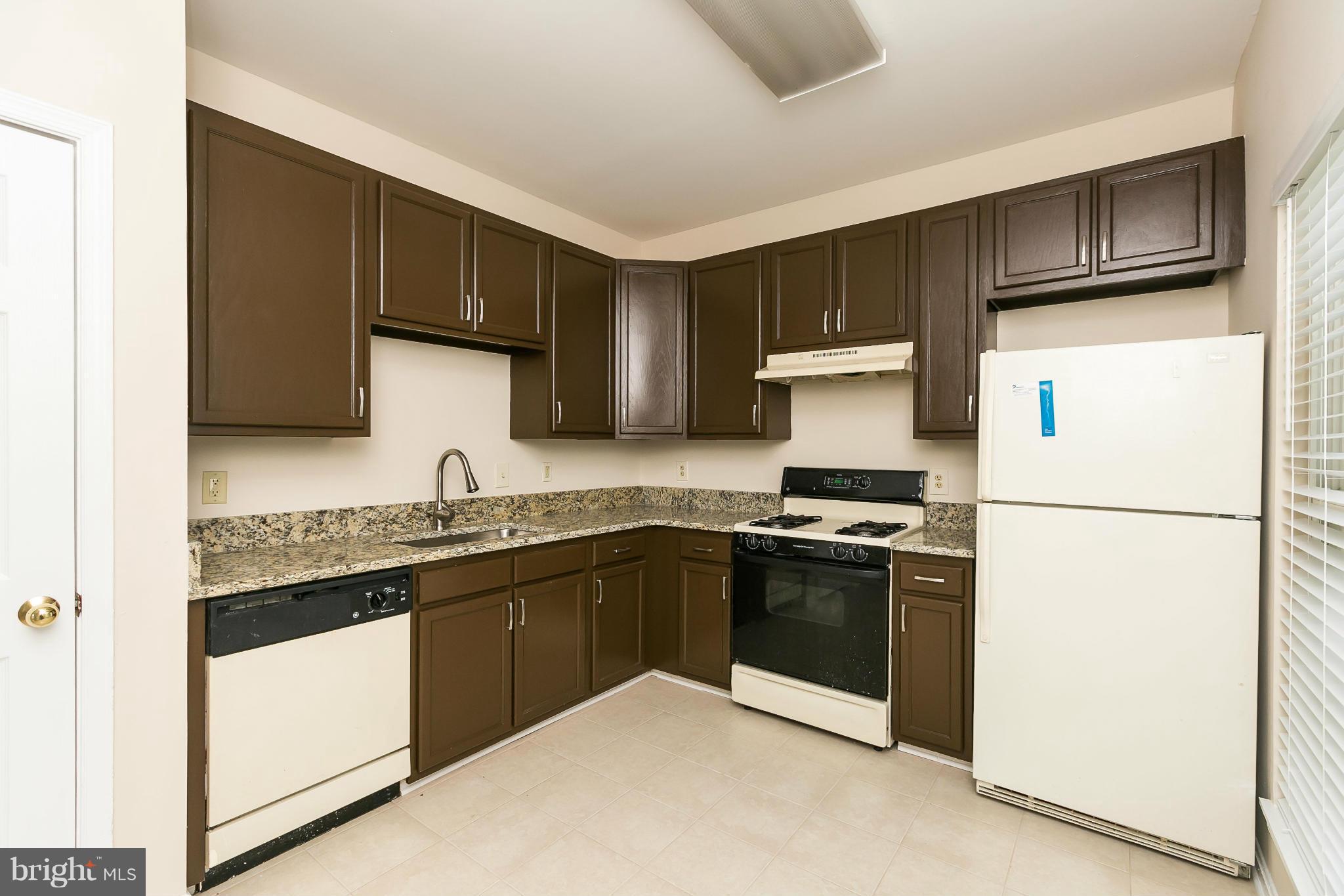 SEVEN OAKS - Residential