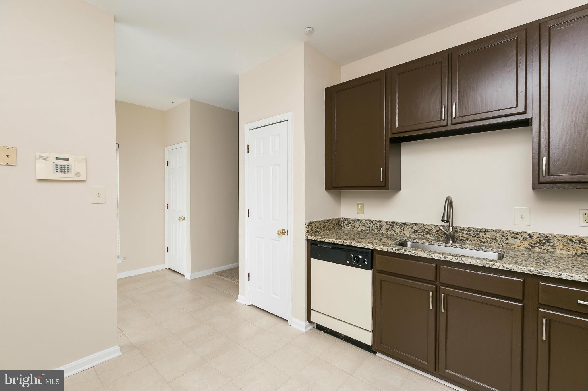 SEVEN OAKS - Residential