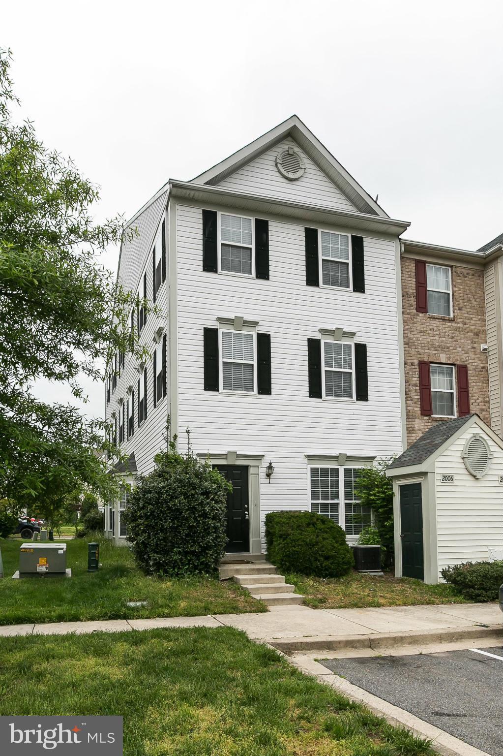 SEVEN OAKS - Residential