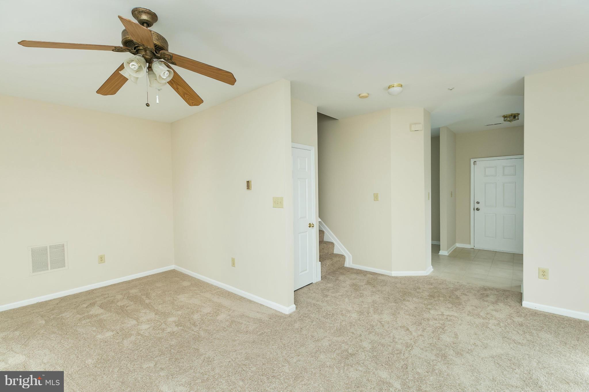 SEVEN OAKS - Residential