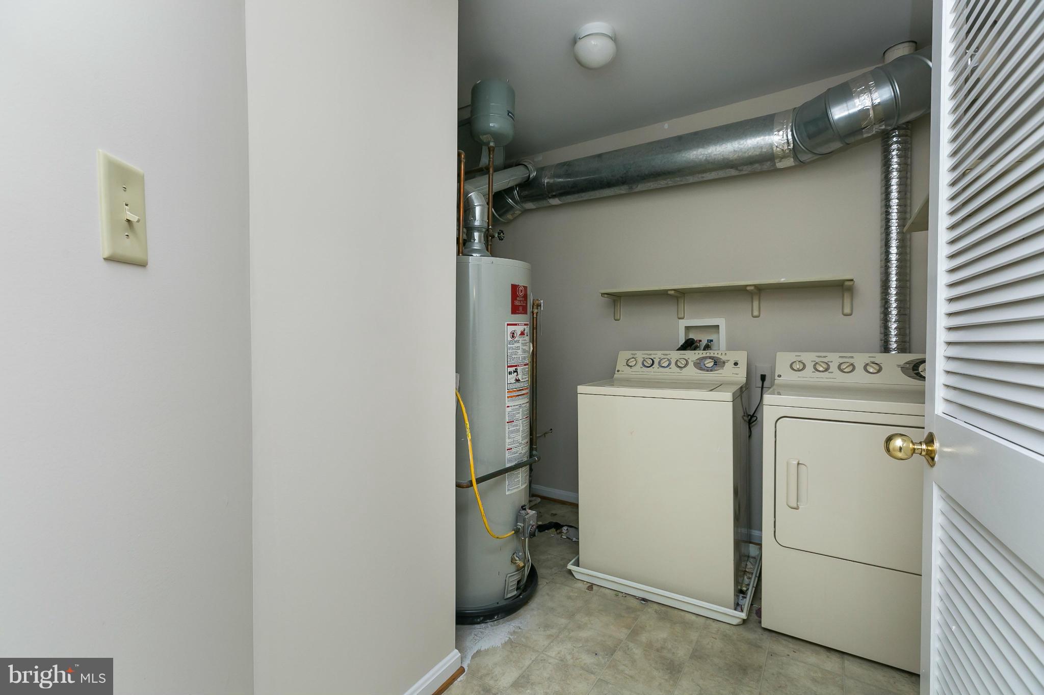 SEVEN OAKS - Residential