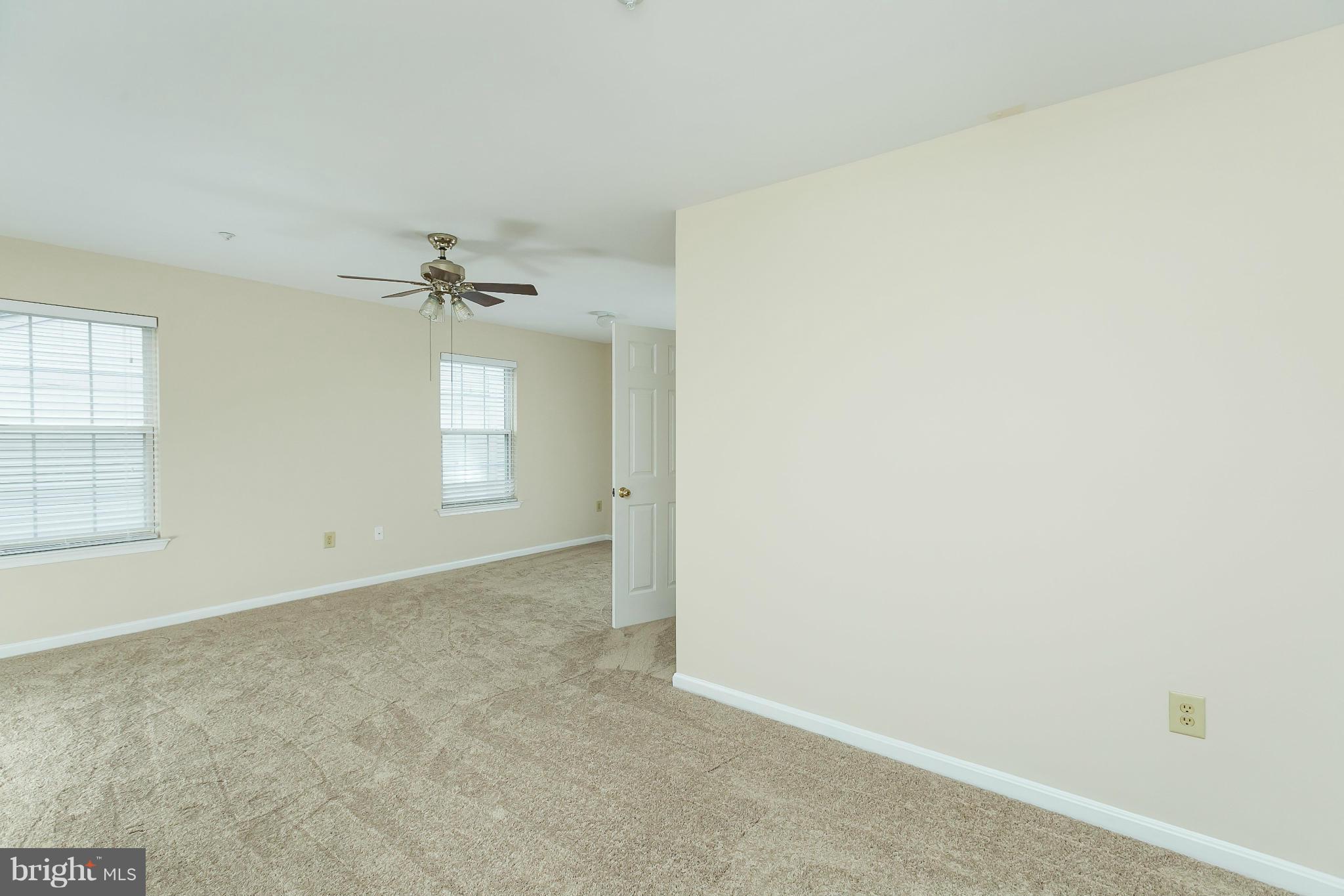 SEVEN OAKS - Residential