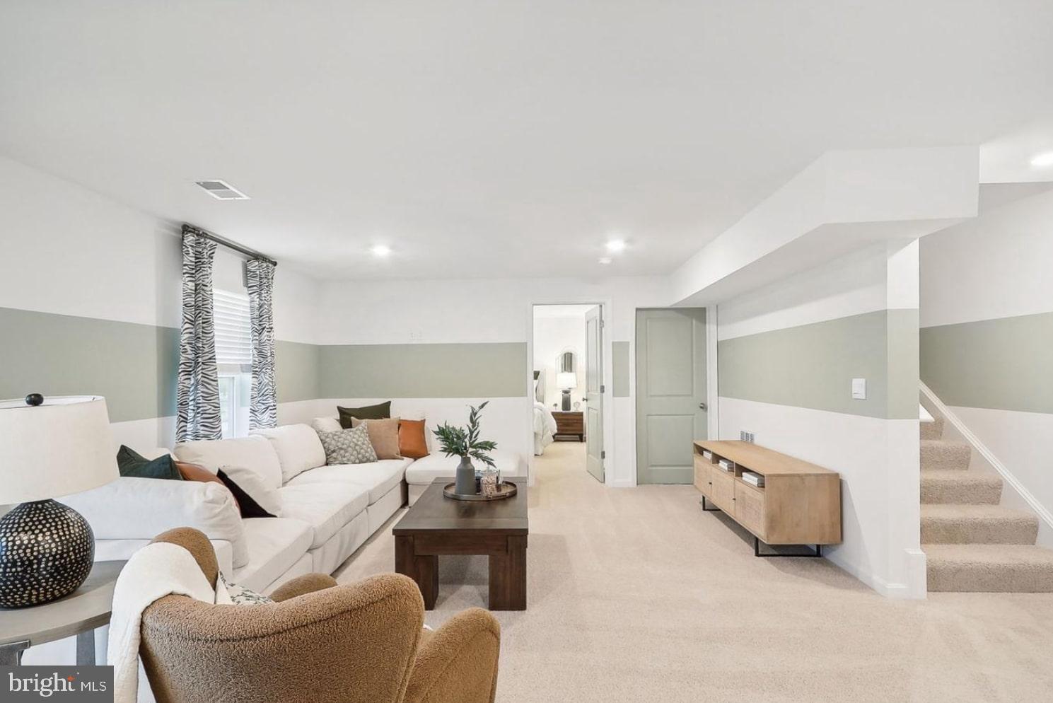 VALLEY VIEW - Residential Lease