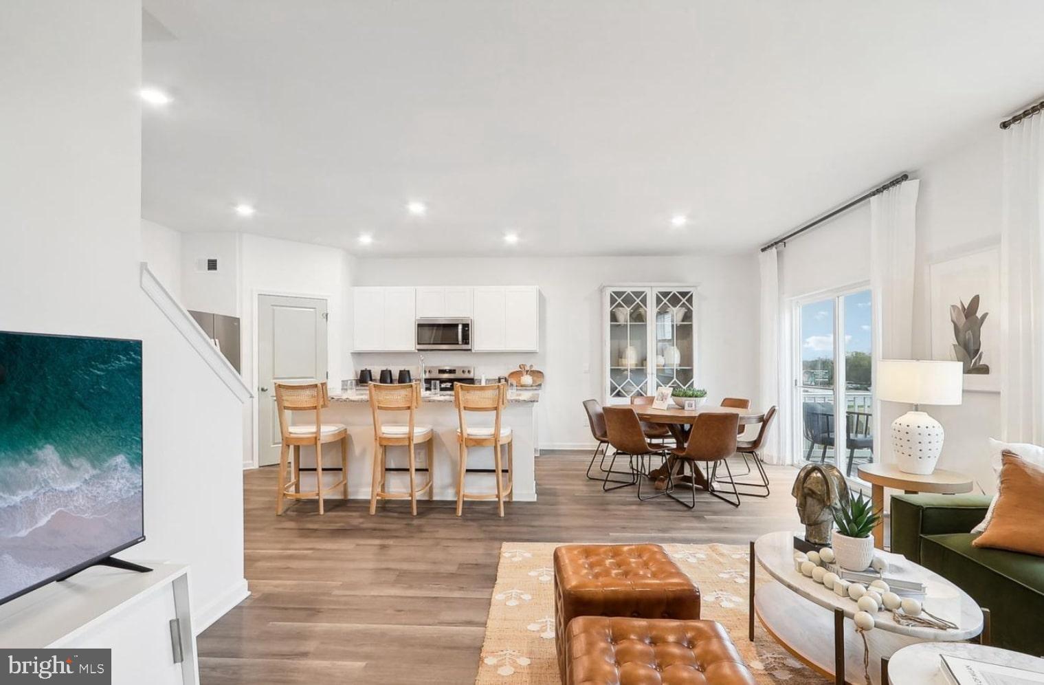 VALLEY VIEW - Residential Lease