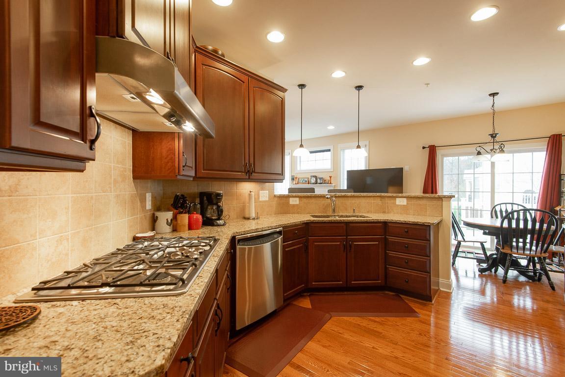 THE ENCLAVE AT ARUNDEL PRESERVE - Residential