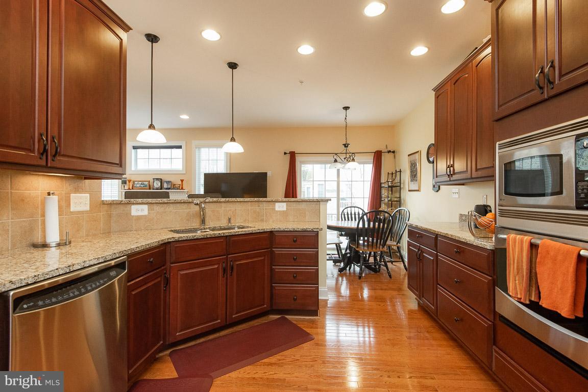 THE ENCLAVE AT ARUNDEL PRESERVE - Residential