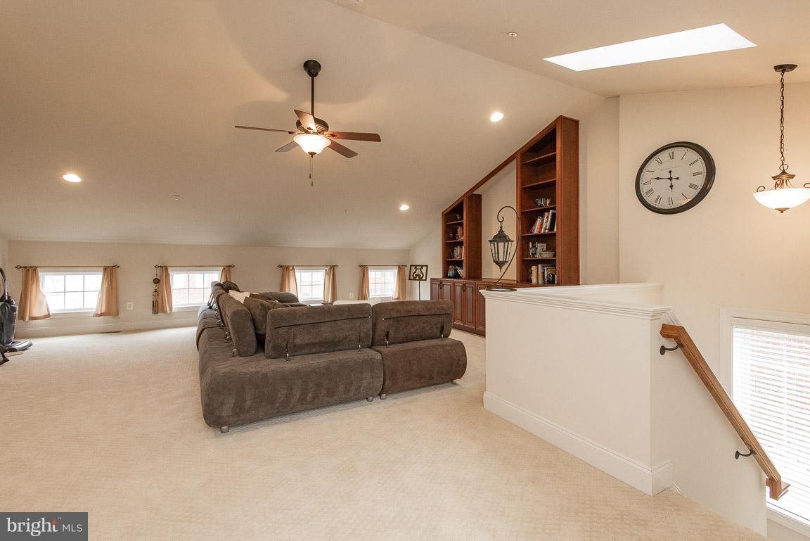 THE ENCLAVE AT ARUNDEL PRESERVE - Residential