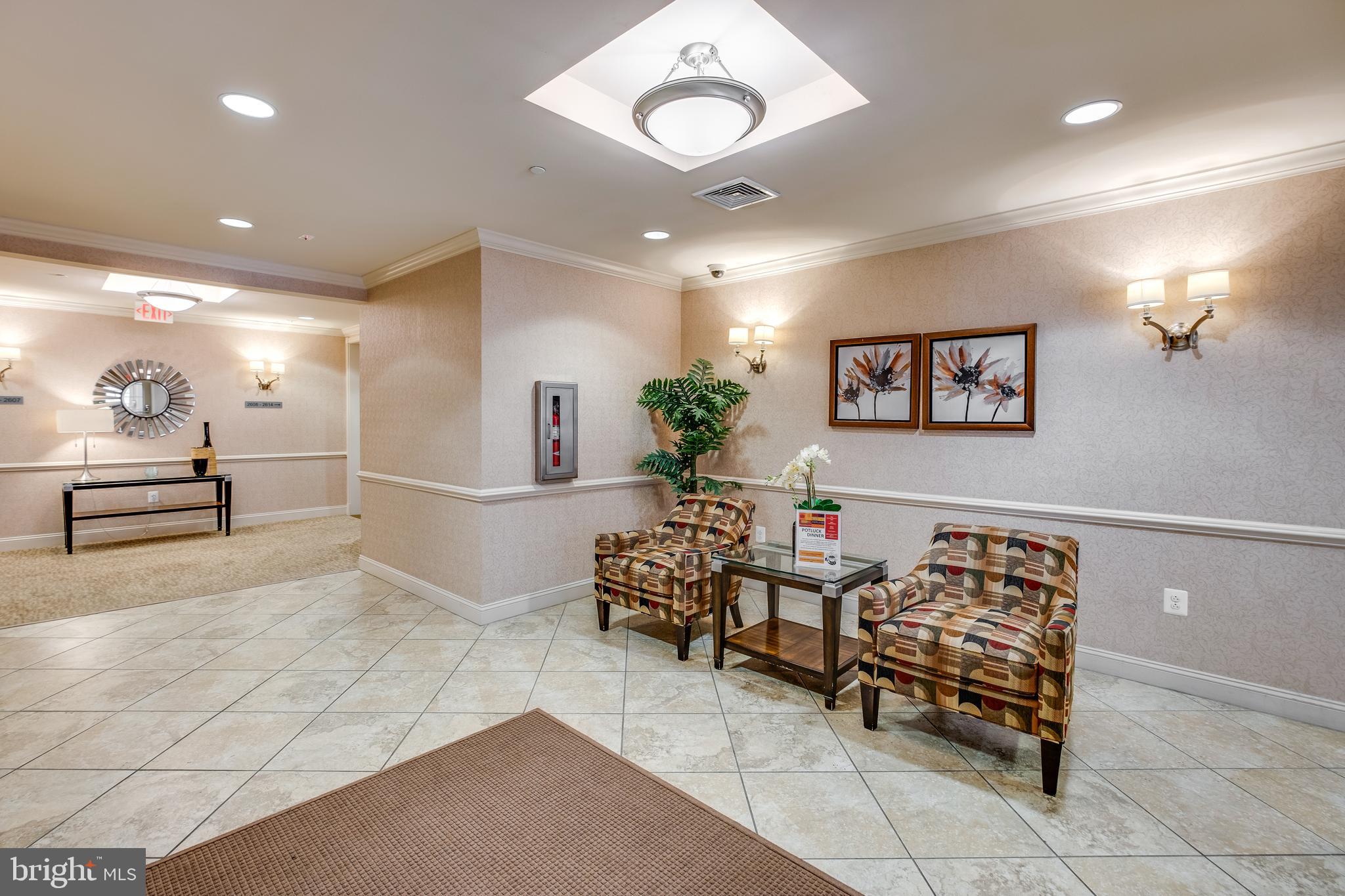 NAVAL SQUARE - Residential