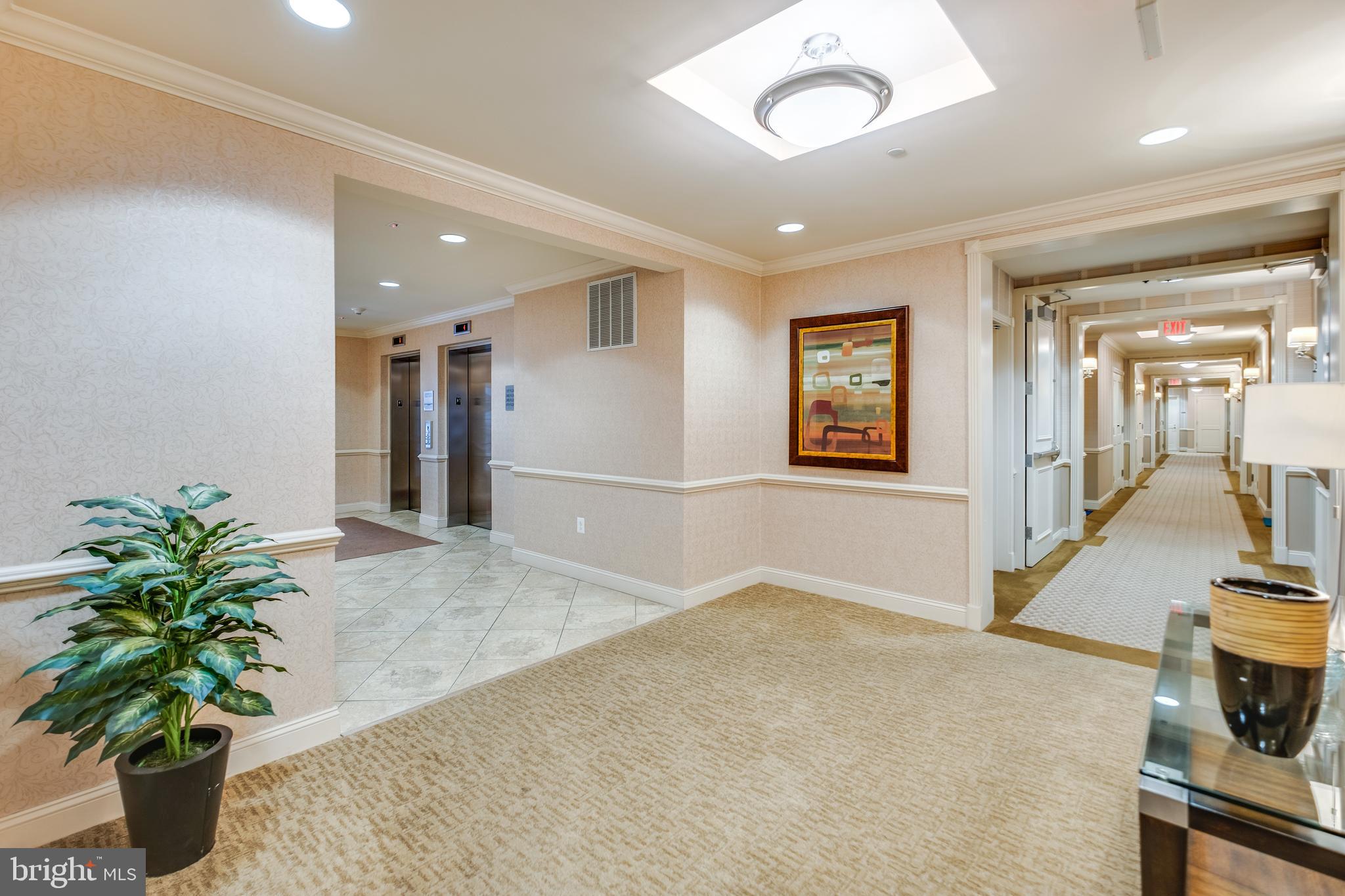 NAVAL SQUARE - Residential