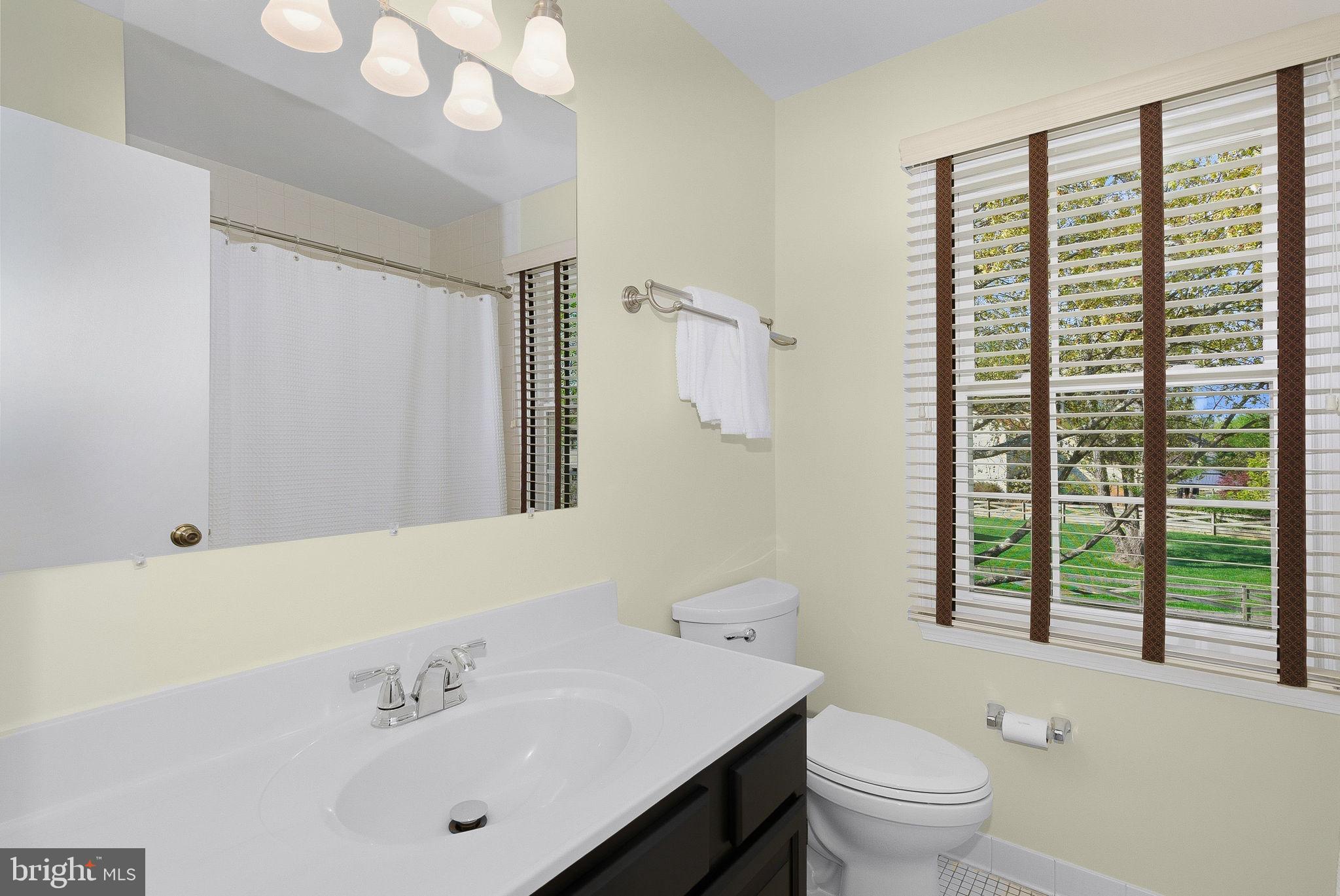 FOX MILL ESTATES 2ND ADD - Residential