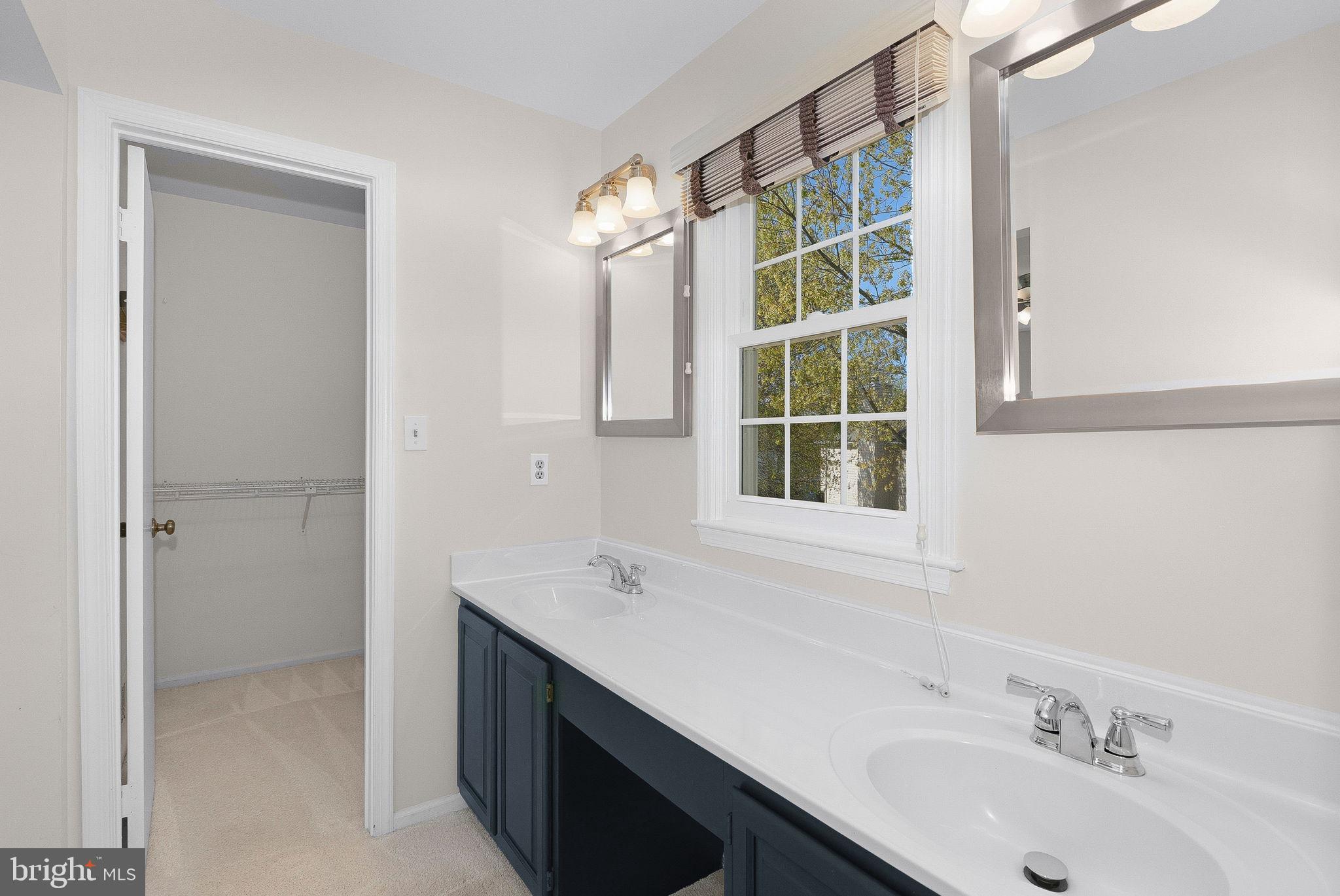 FOX MILL ESTATES 2ND ADD - Residential