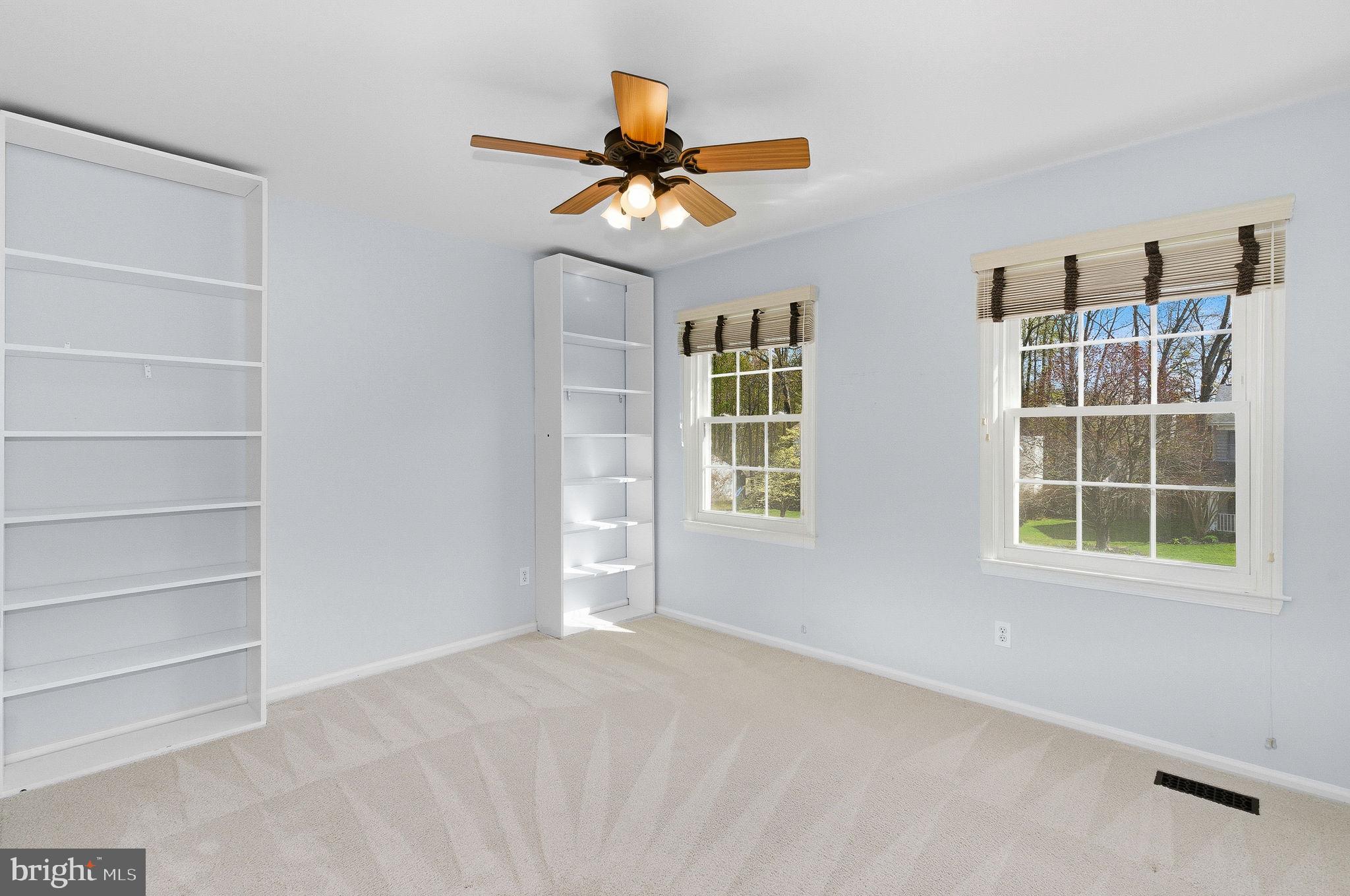 FOX MILL ESTATES 2ND ADD - Residential