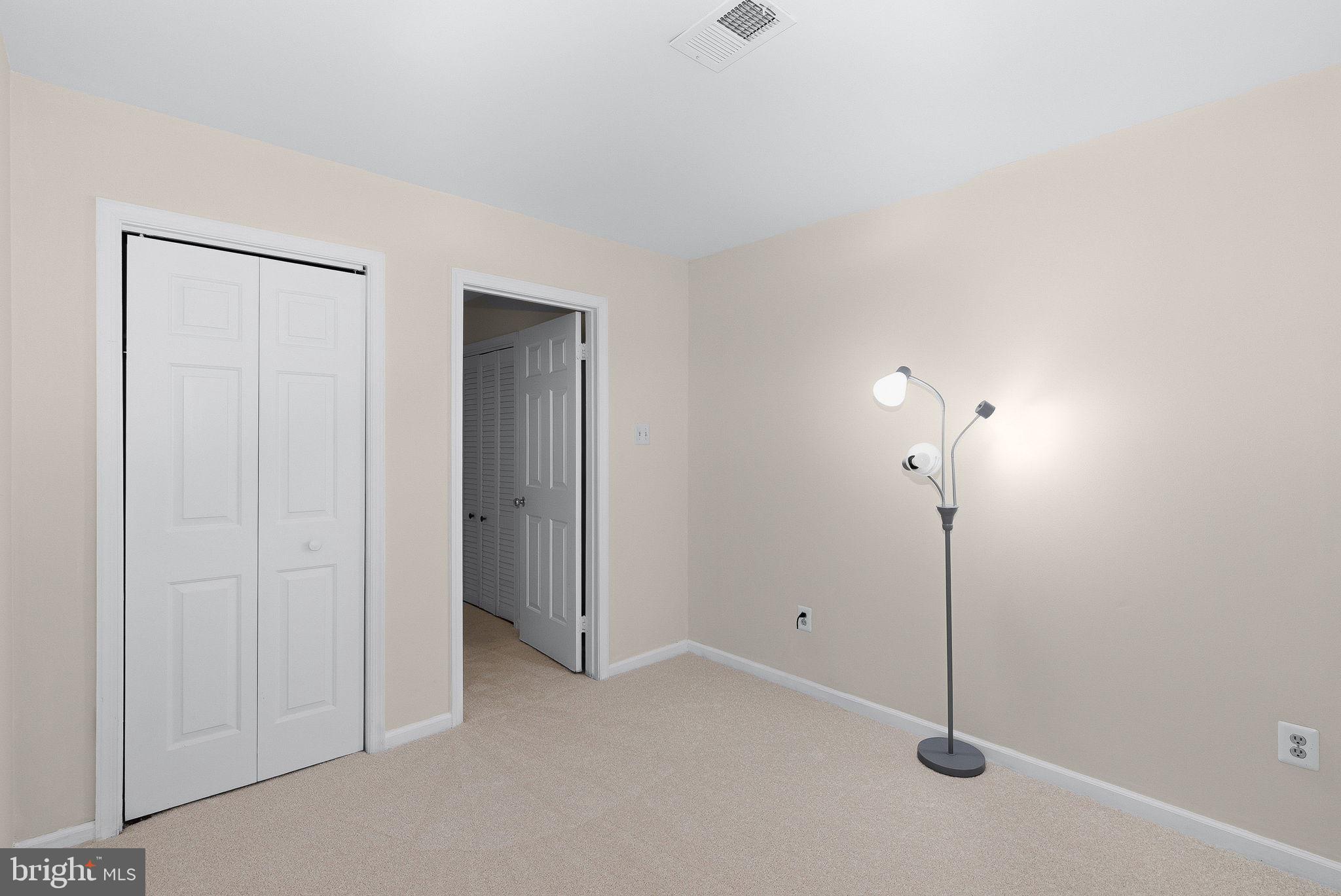 FOX MILL ESTATES 2ND ADD - Residential