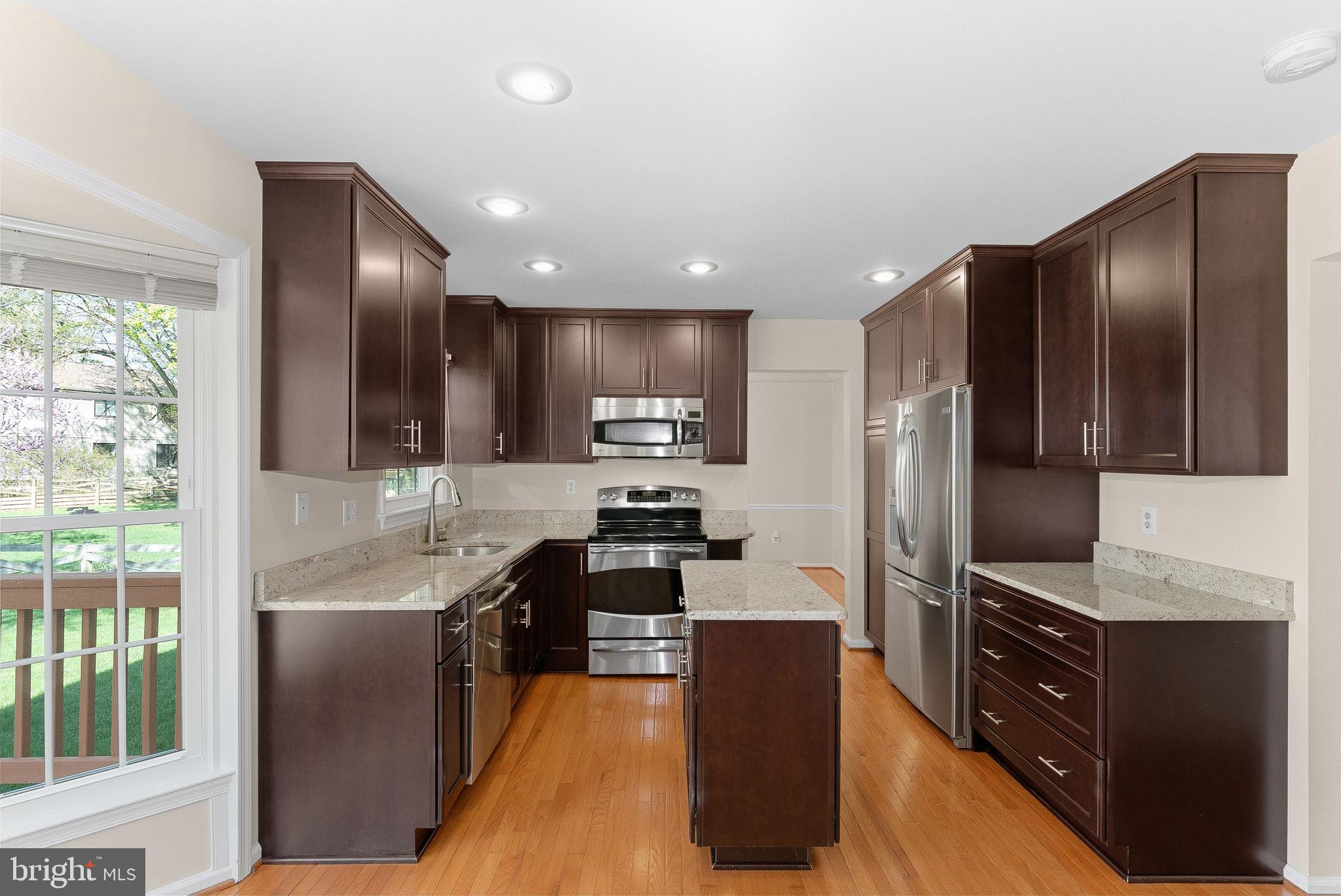 FOX MILL ESTATES 2ND ADD - Residential