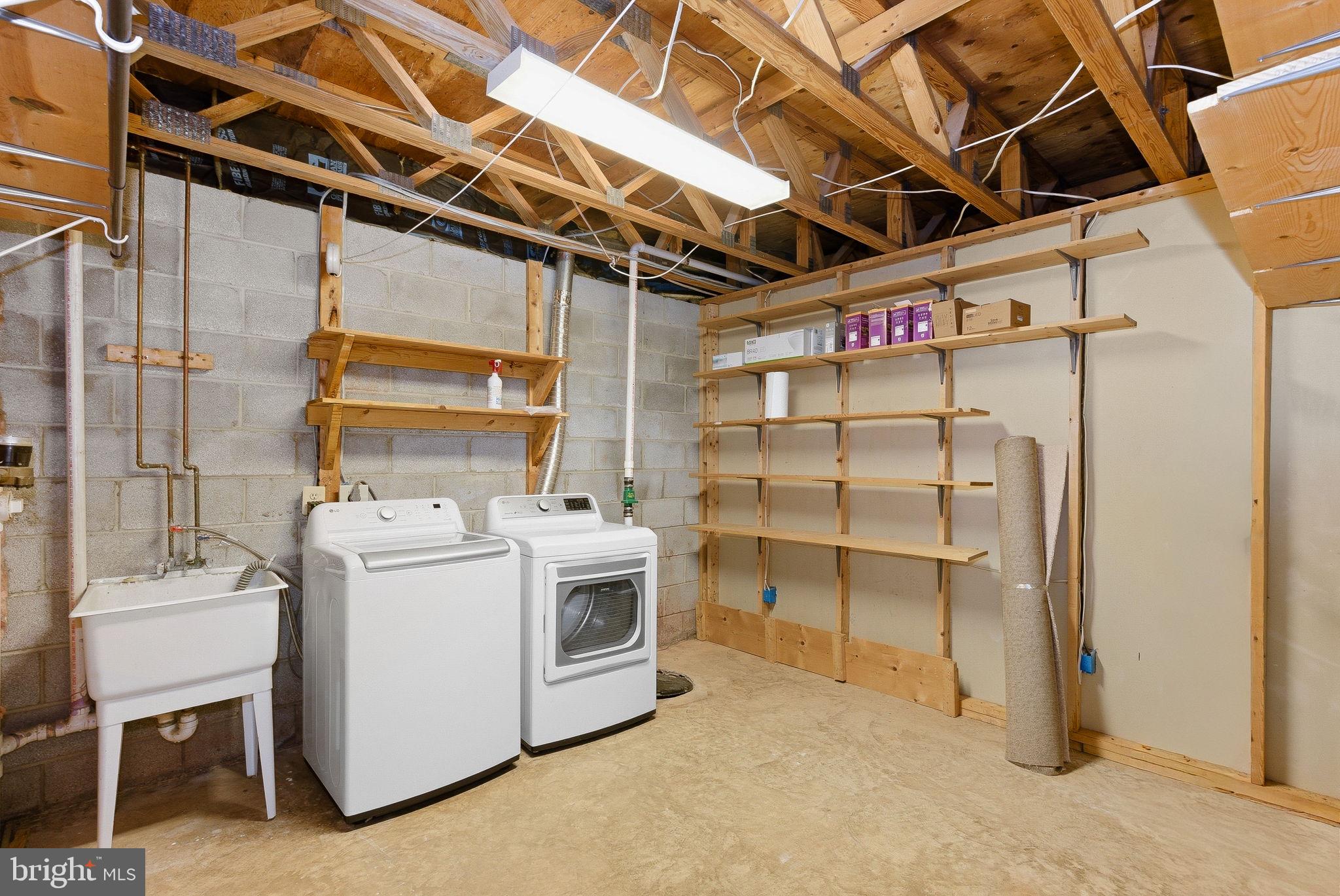 FOX MILL ESTATES 2ND ADD - Residential