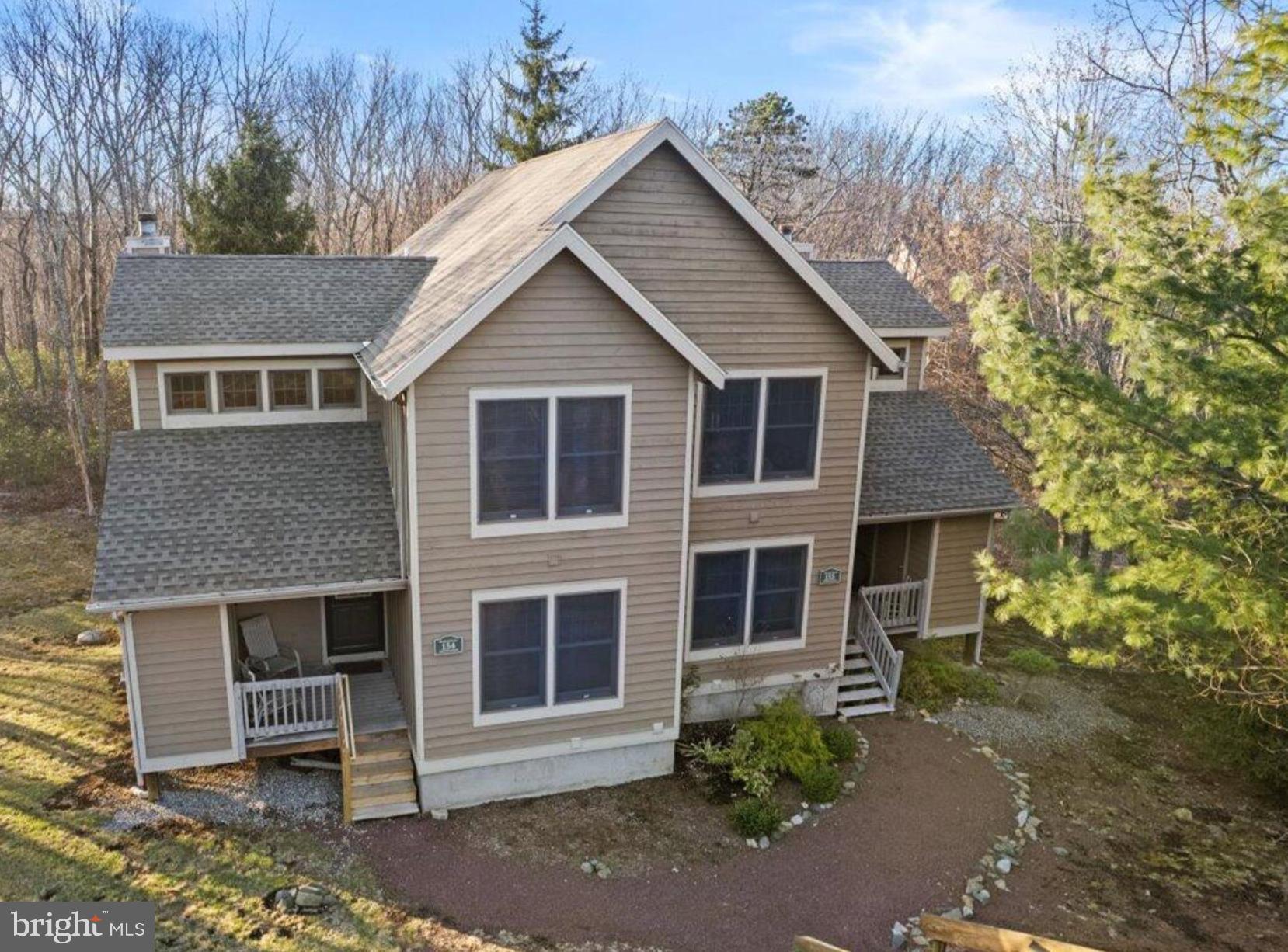 155 PINE COURT E