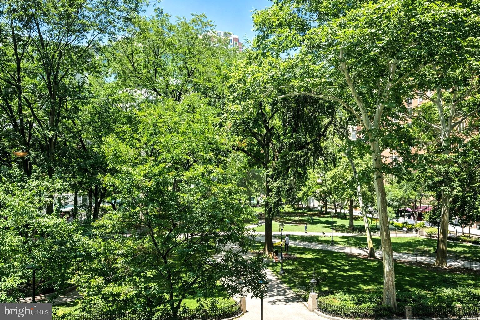 1806 RITTENHOUSE SQUARE 18 302