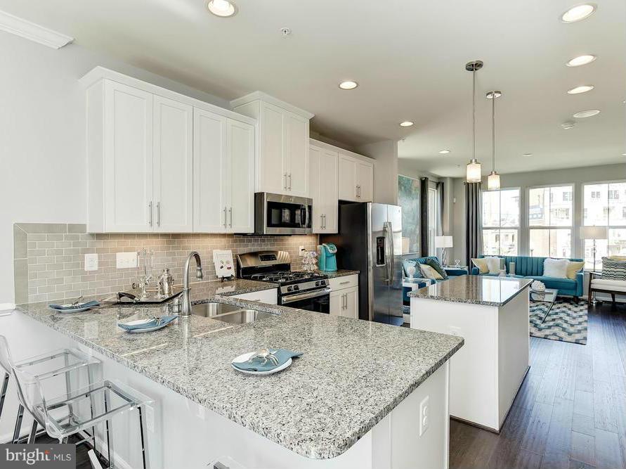 EDITORS PARK - Residential