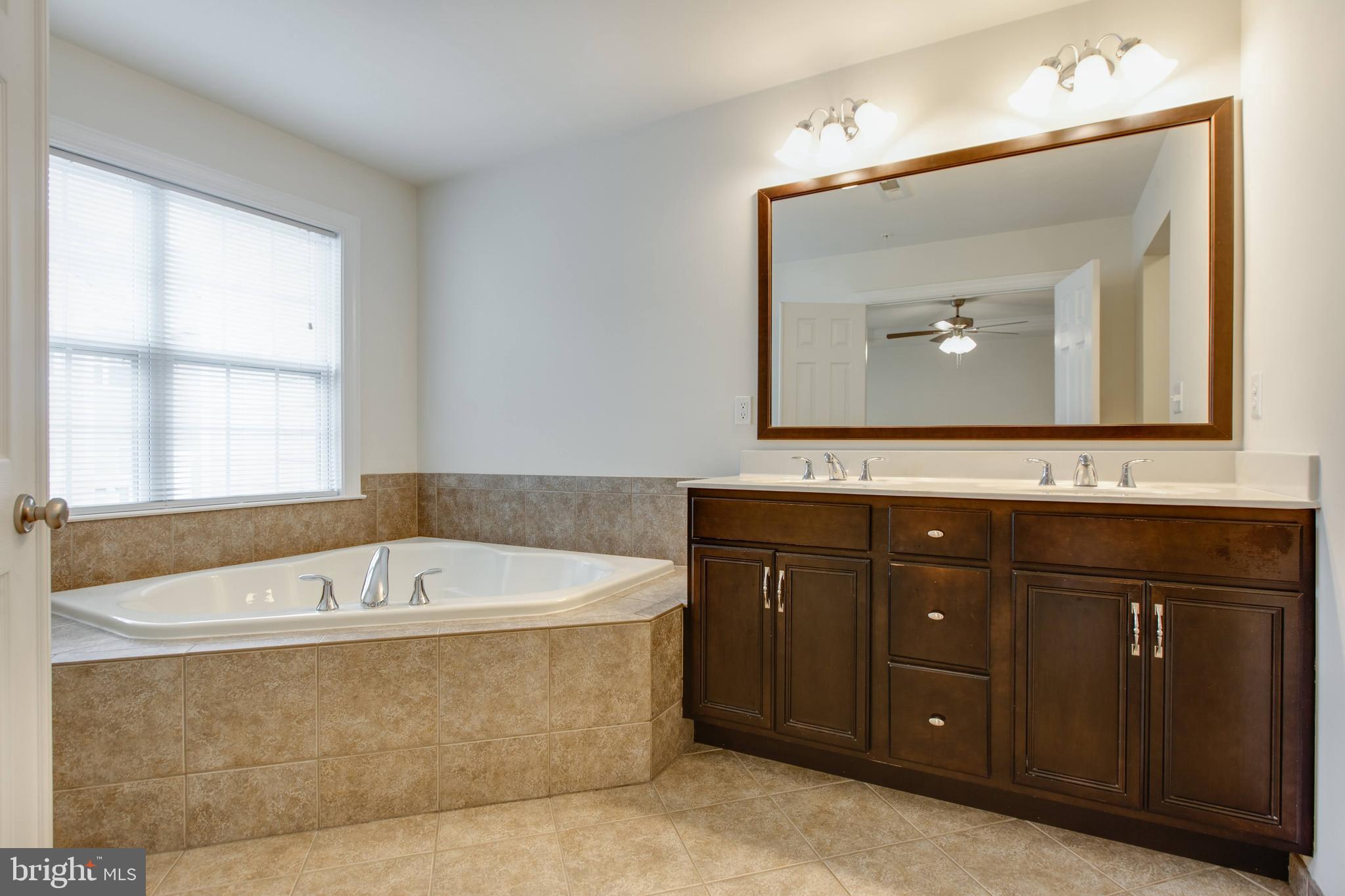 THE ENCLAVE AT ARUNDEL PRESERVE - Residential Lease